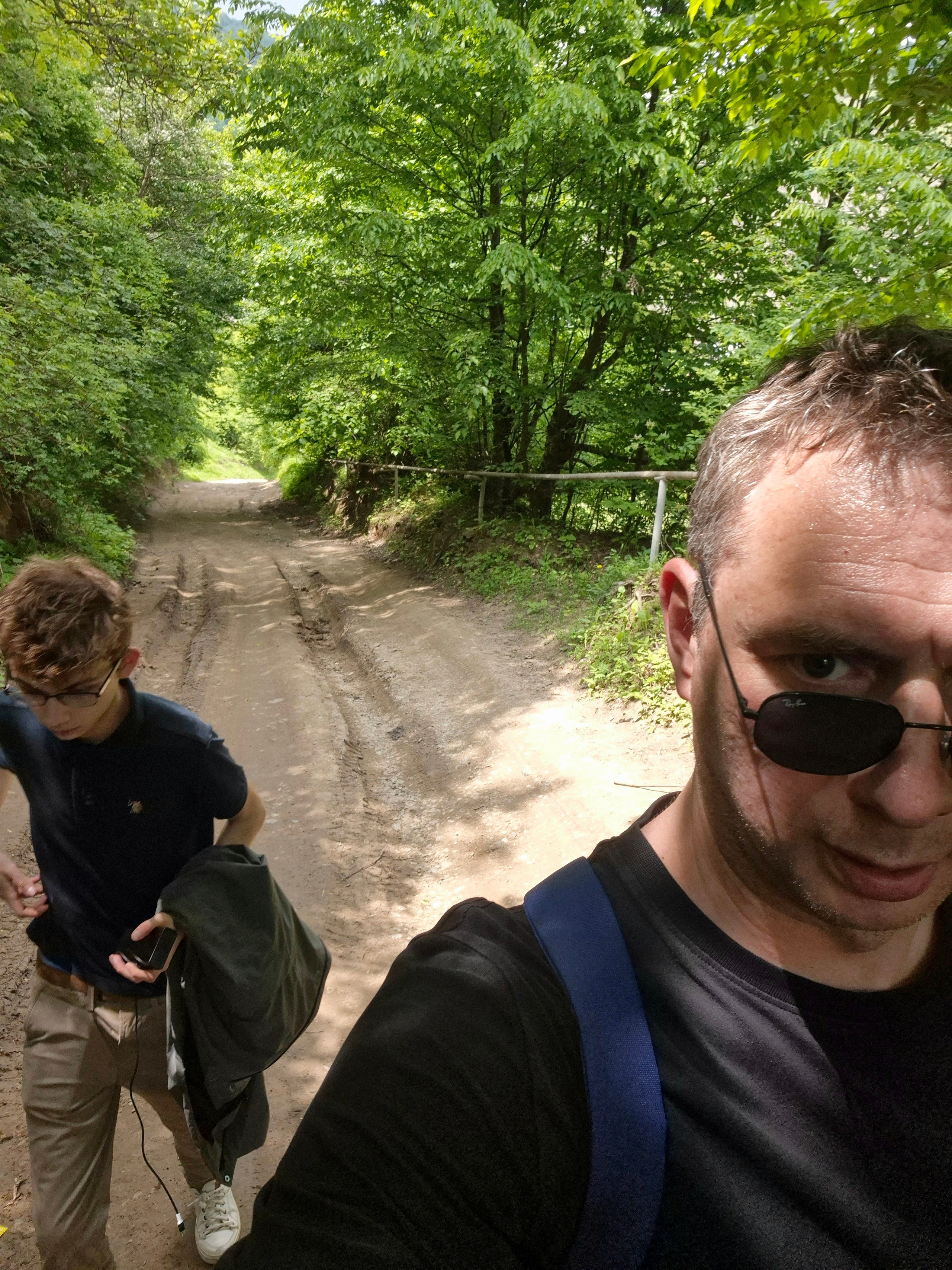 И тут мы осознали, что 1.5 км шли в другую сторону от озера Гош