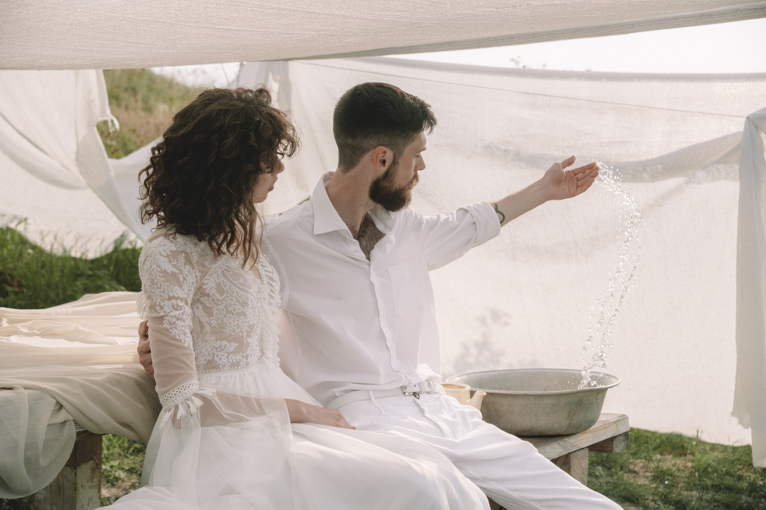 Свадебная фотосессия в Щелкино ,Бухта Космонавтов. Выездная церемония на берегу моря Крым. Свадебный и семейный фотограф и видеограф, Крым, Москва, Санкт -Петербург