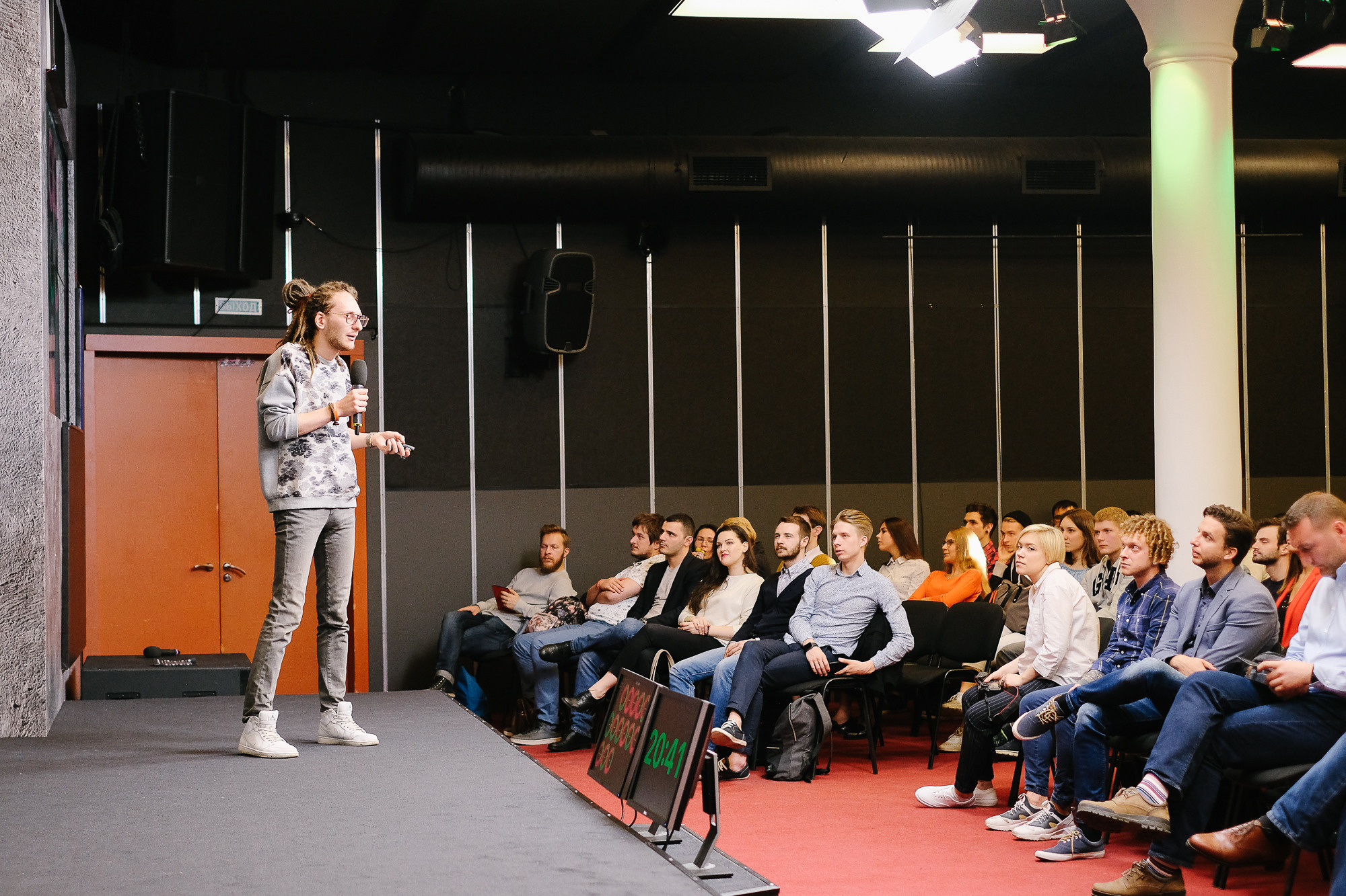 Ted Talks на Красном Октябре. Портретный и репортажный фотограф в Москве Олеся Лисарк
