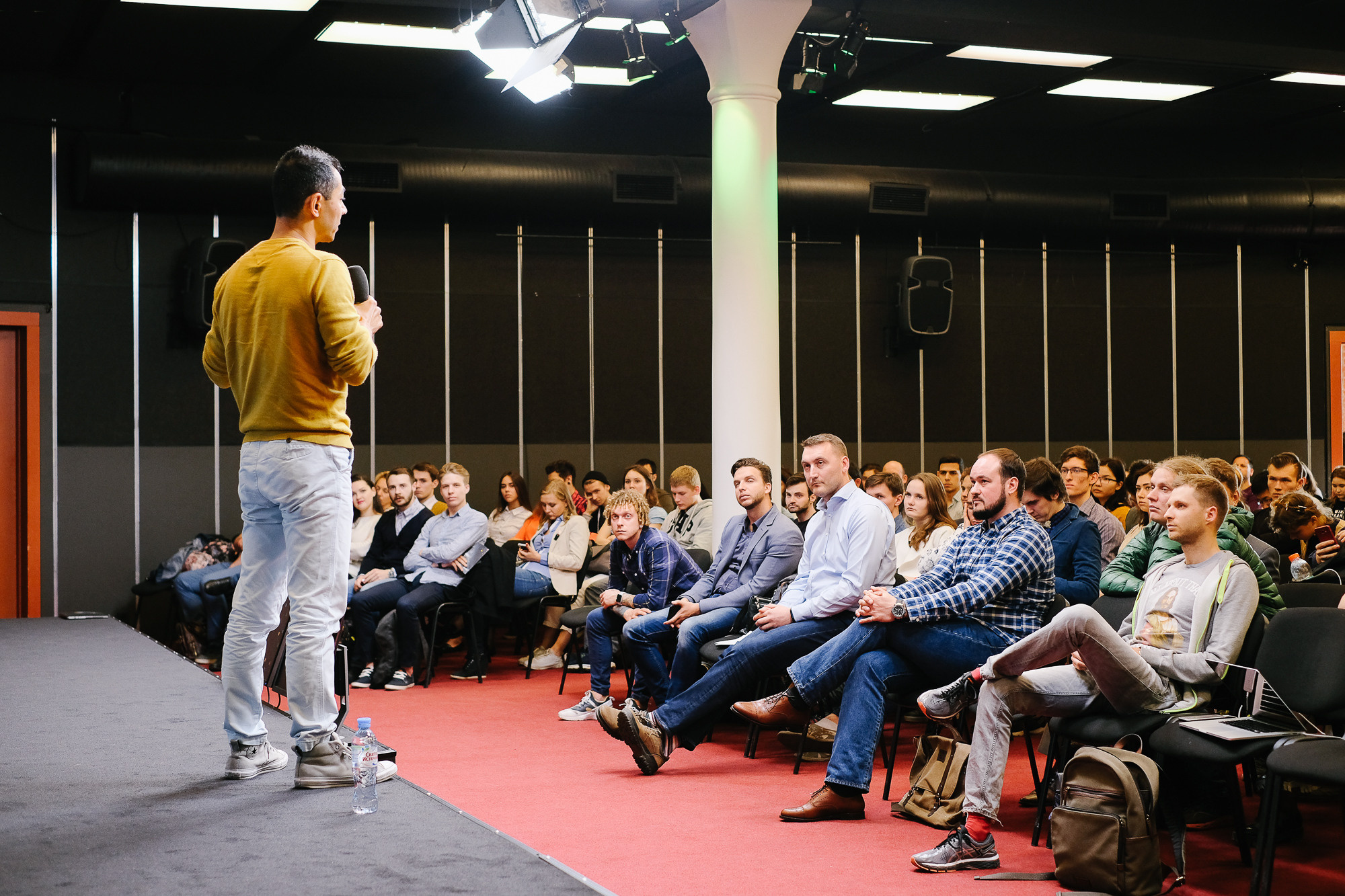 Ted Talks на Красном Октябре. Портретный и репортажный фотограф в Москве Олеся Лисарк