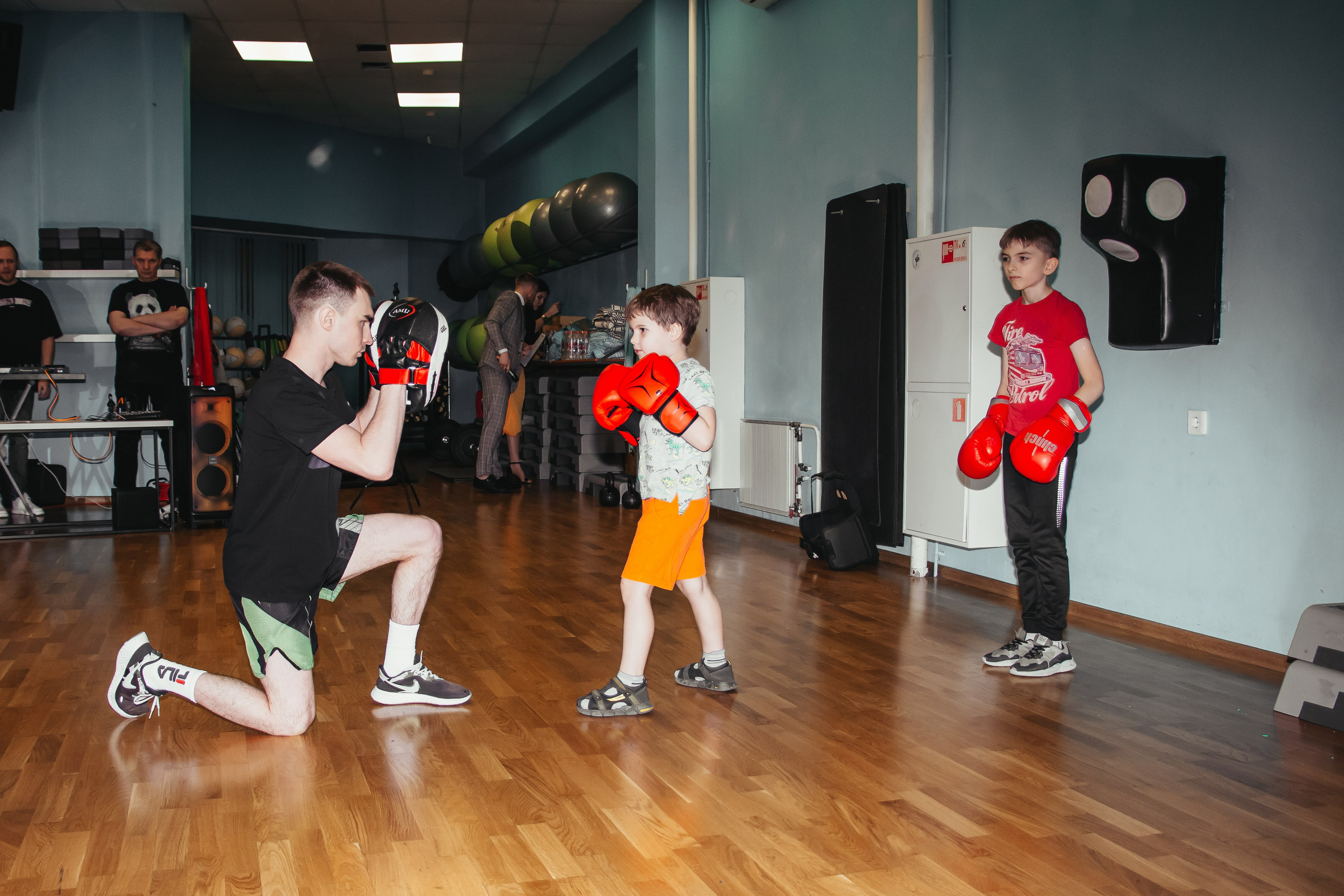 День Рождения фитнес-клуба Bright fit, репортажная съемка Екатеринбург. Фотограф в Екатеринбурге Пойгина Елена