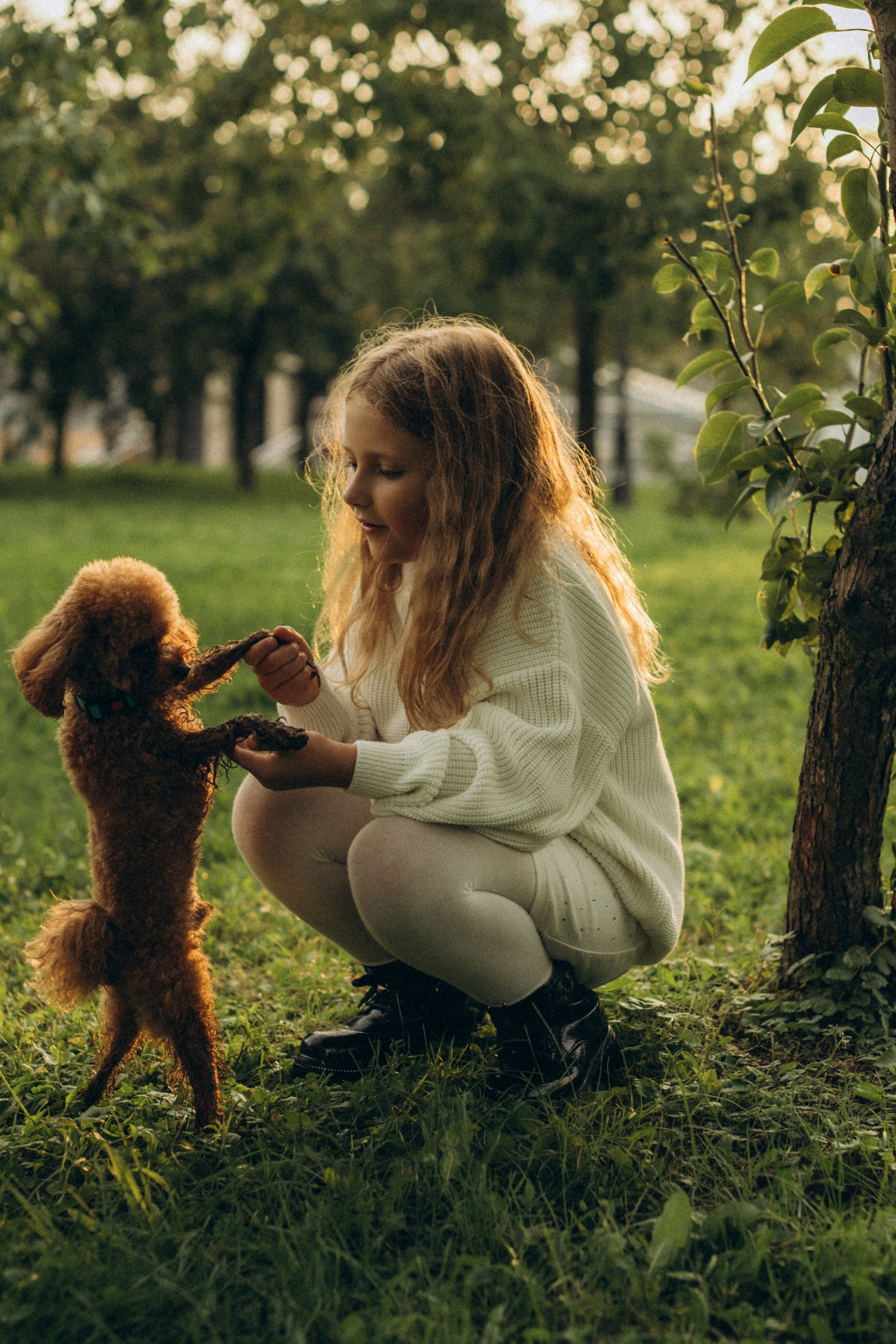 В яблоневых садах. Гаврилова Настя семейный фотограф lifestyle в Москве