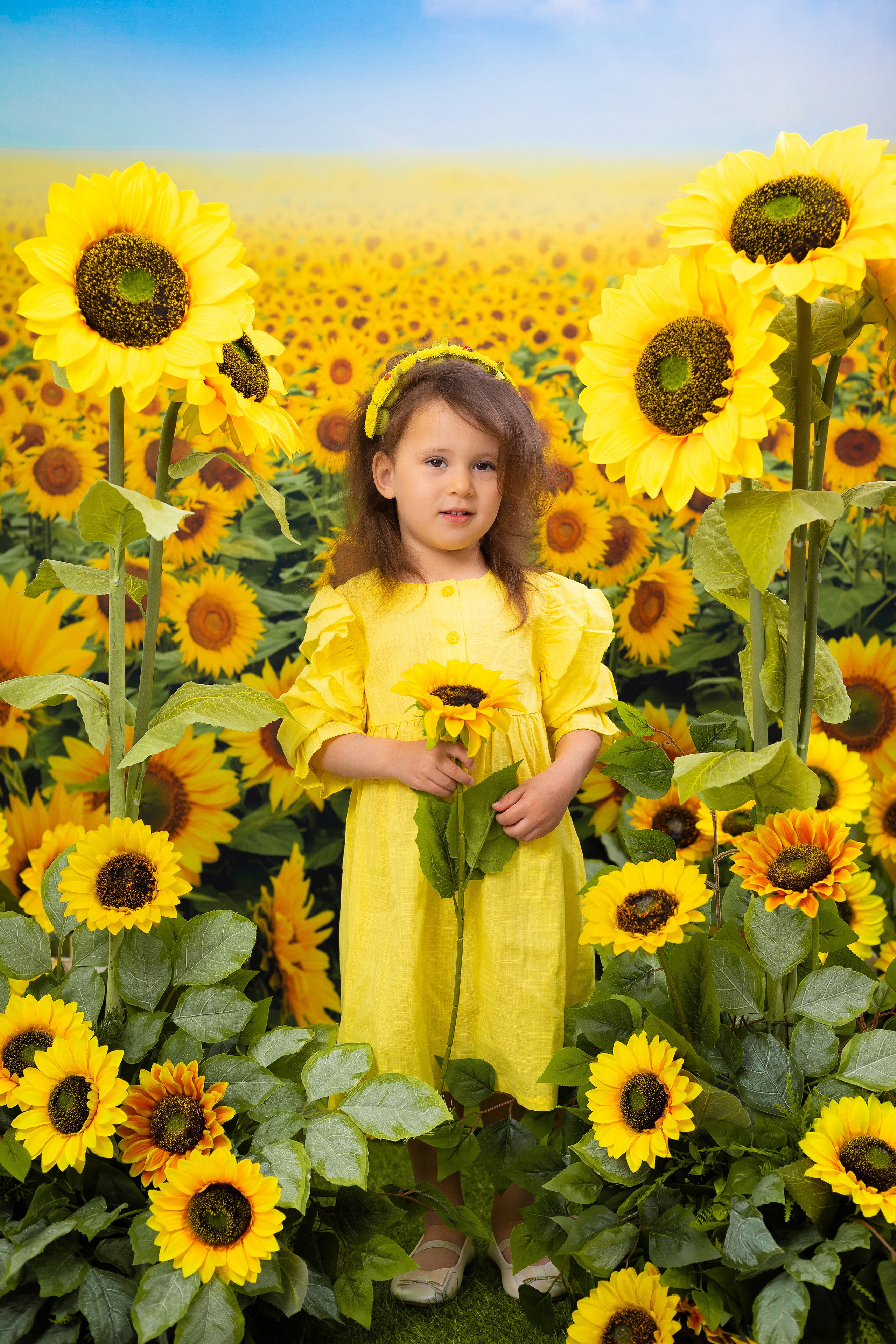 желтое платье