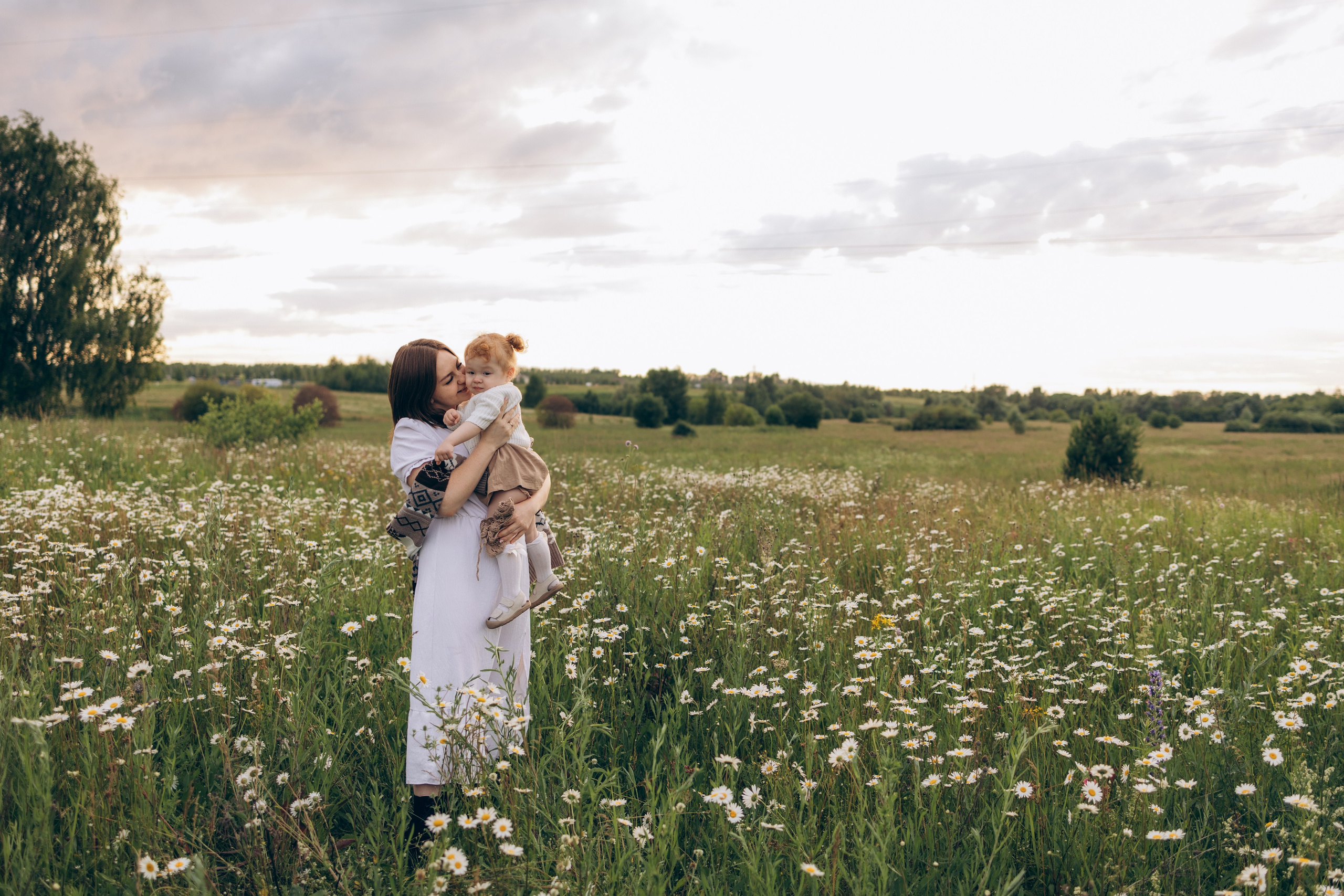 Мира и ромашки