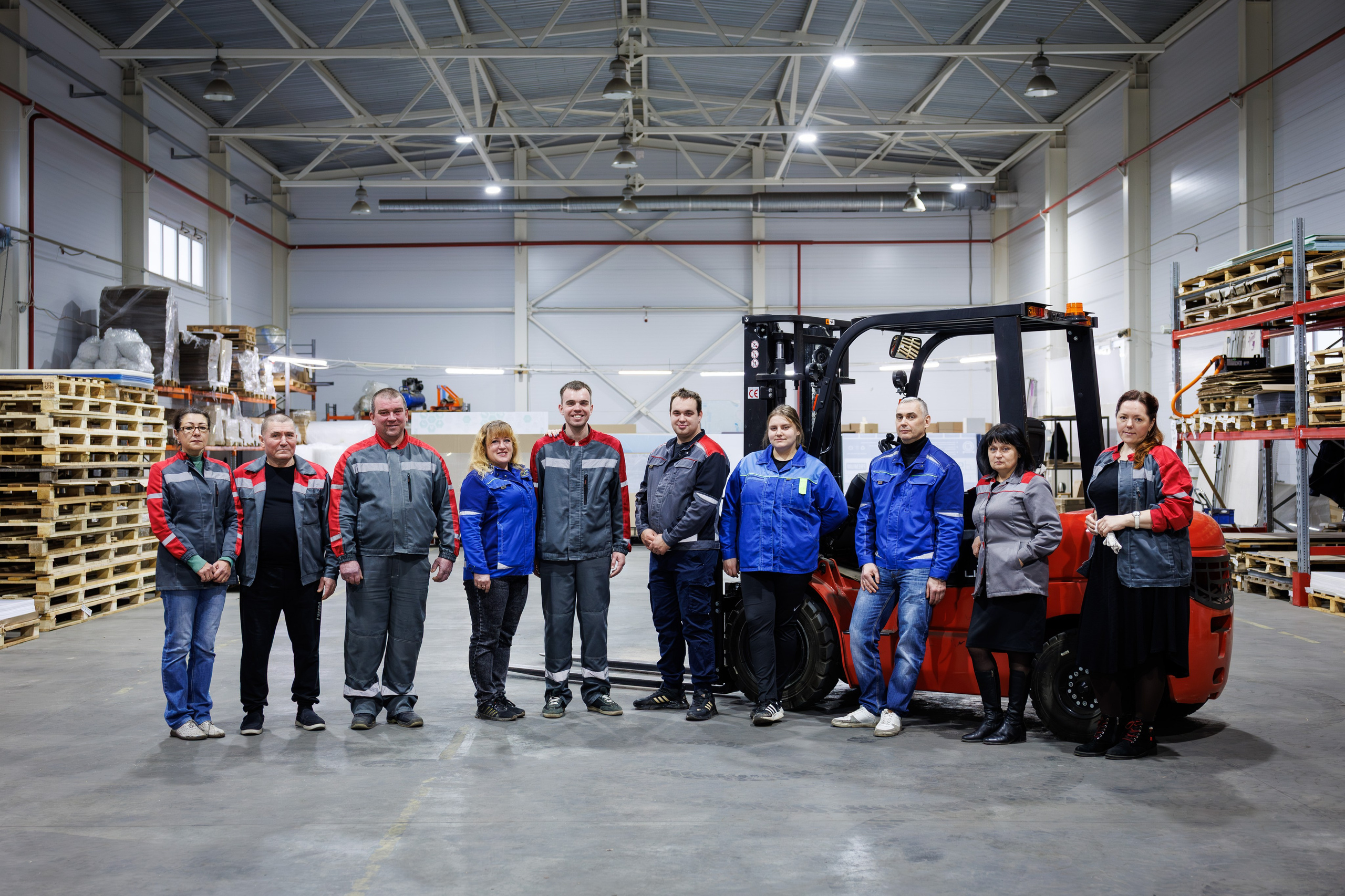 Съемка контента для рекламно-производственной фирмы «Дека» (2025). Репортажный и портретный фотограф в Ярославле Константин Горбачев