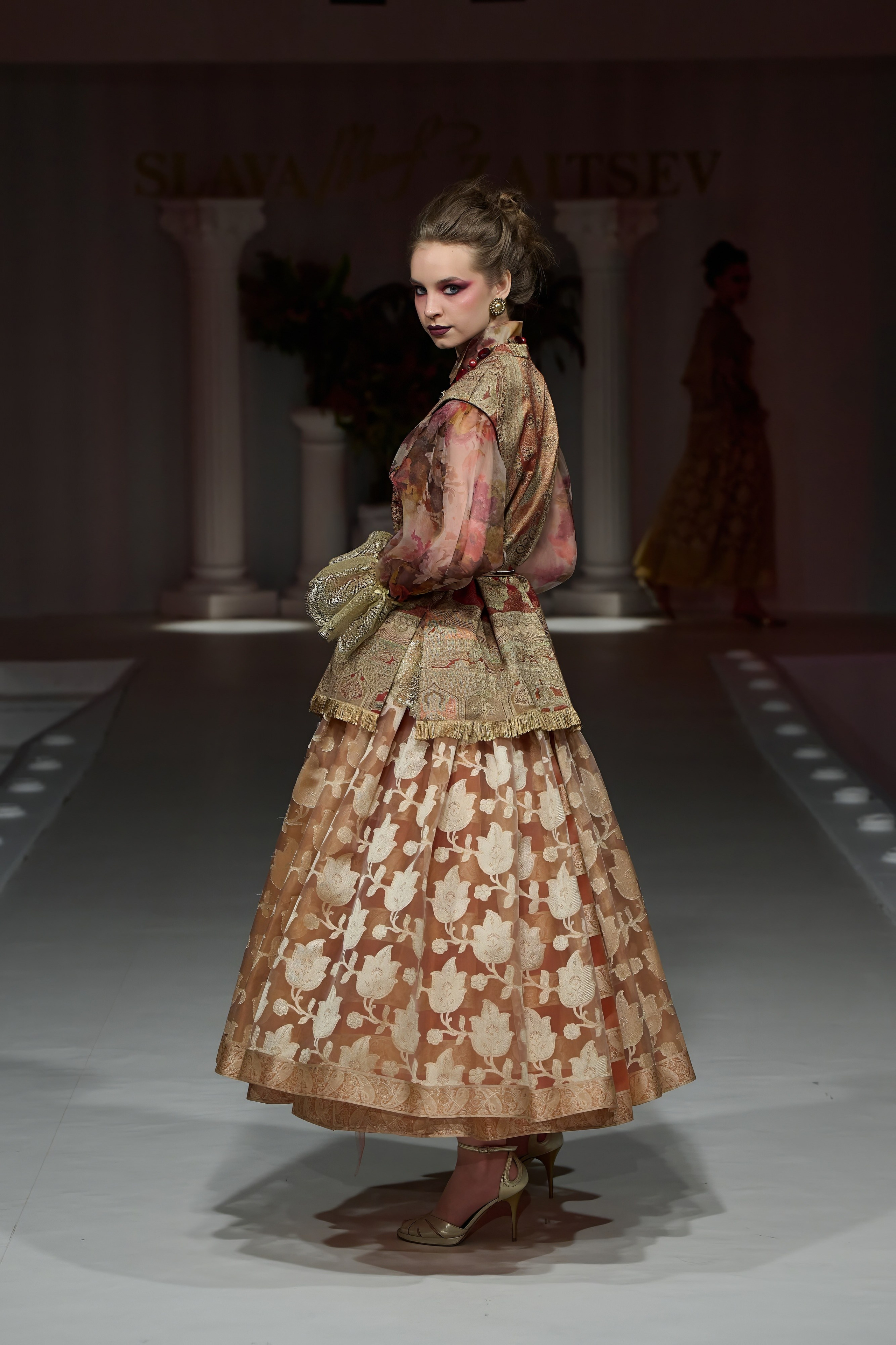 Slava&Yegor Zaitsevs. Показ-спектакль «Воспоминание». 21 июня 2025. Дима Бабушкин. Фотограф. Подиум. Репортаж. Творчество. Дорого