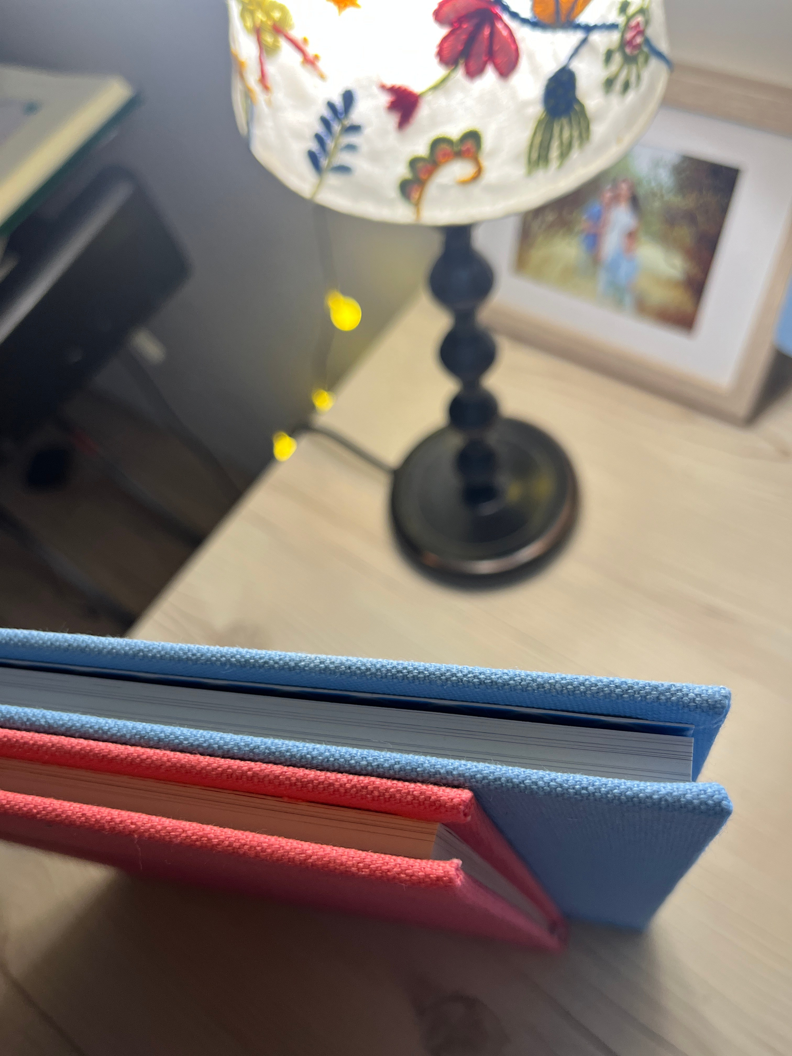 Полиграфический альбом в премиум обложке. Портретный фотограф Мария Шарко