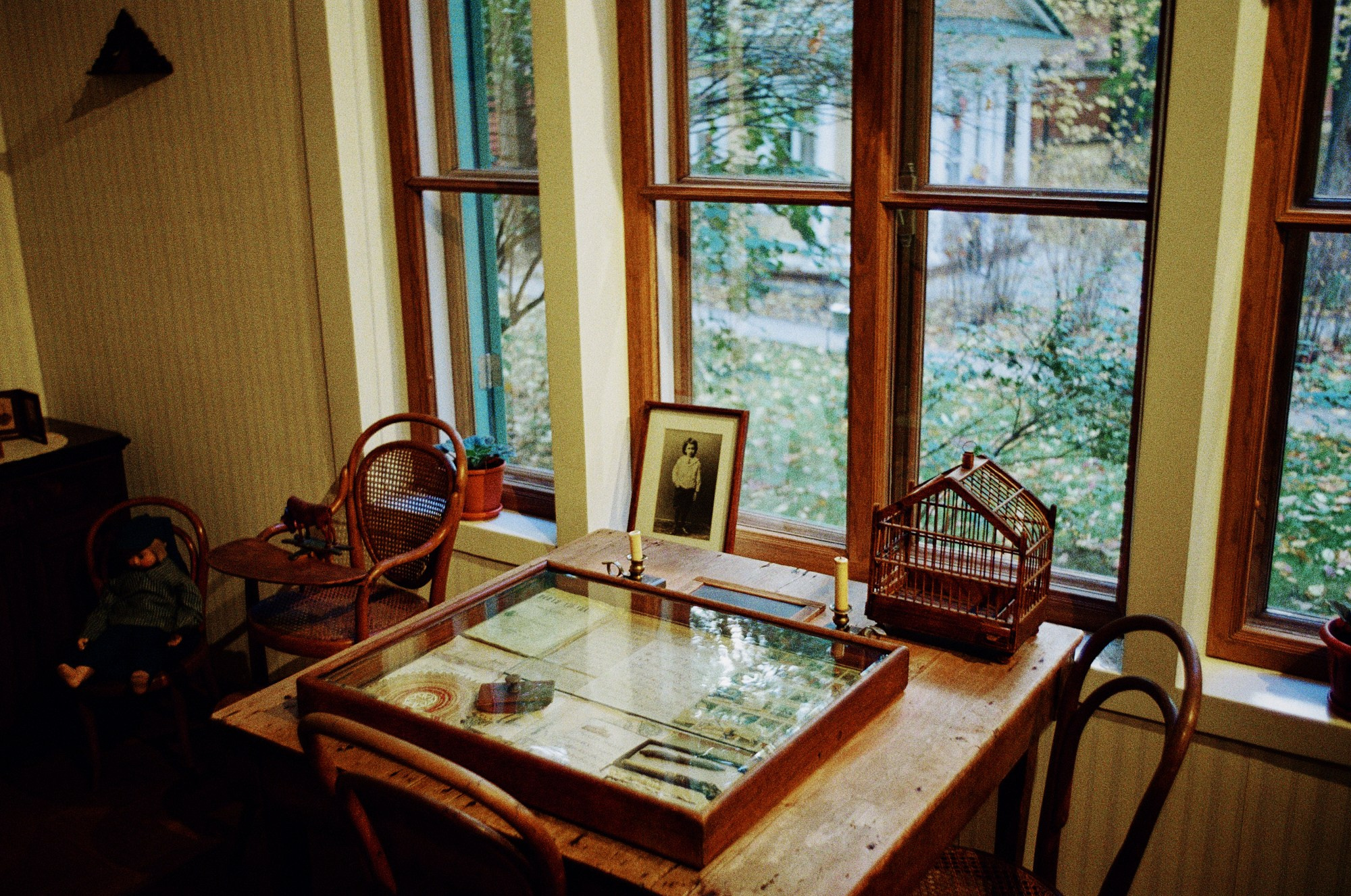 The Lev Tolstoy House Museum. Another person Pavel Potseluev. A photographer in 2025