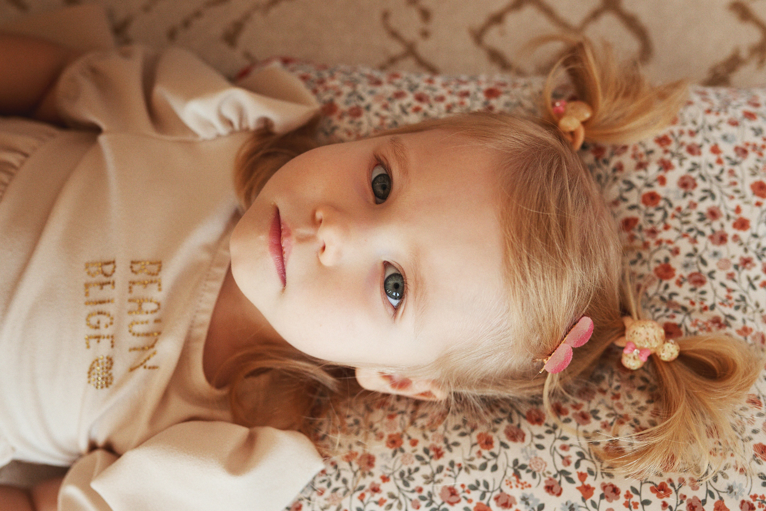 Семейная фотосессия в фотостудии Молоко