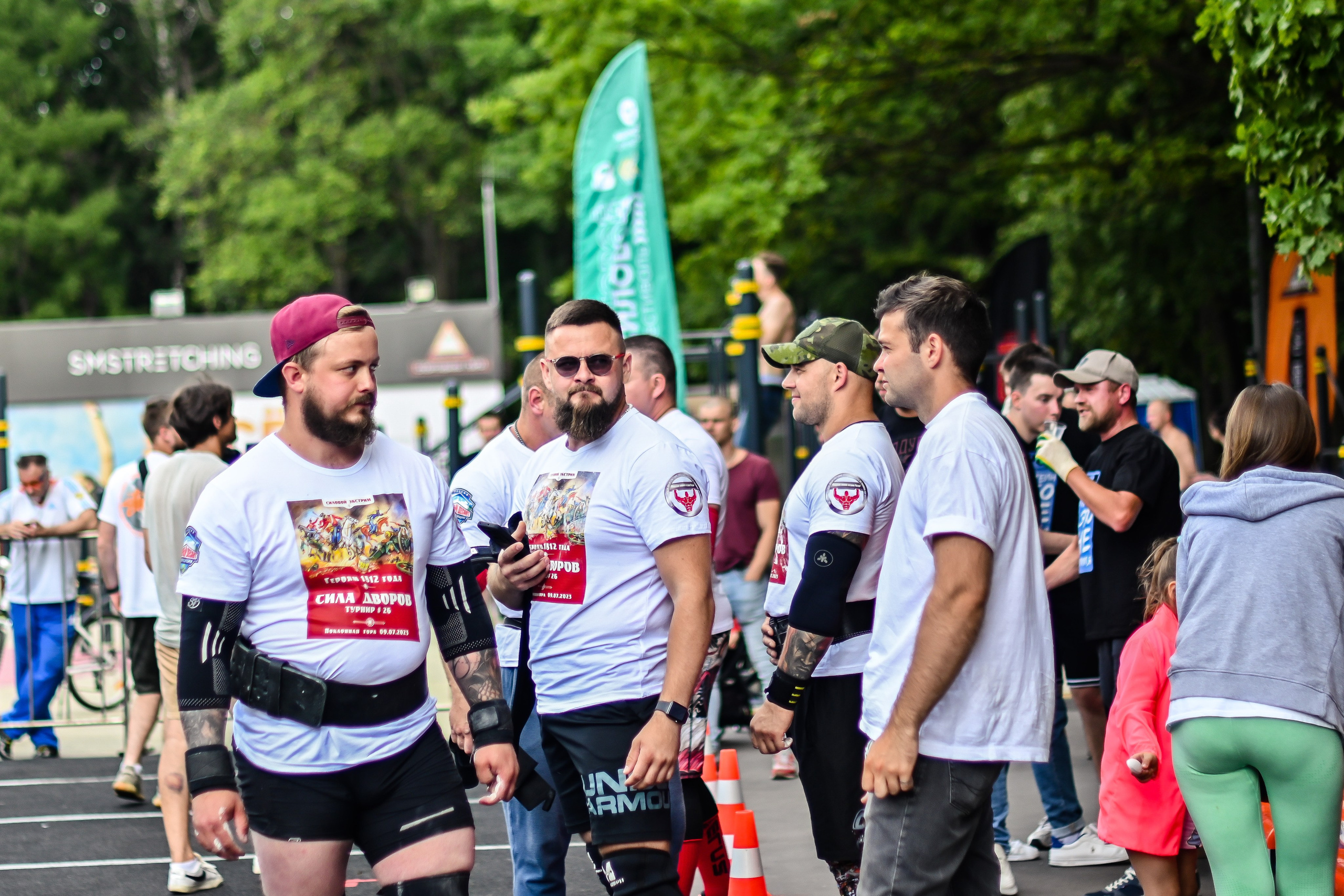 СТРОНГ. Фотограф для бизнесконтента, репортажей и семейного альбома в Москве