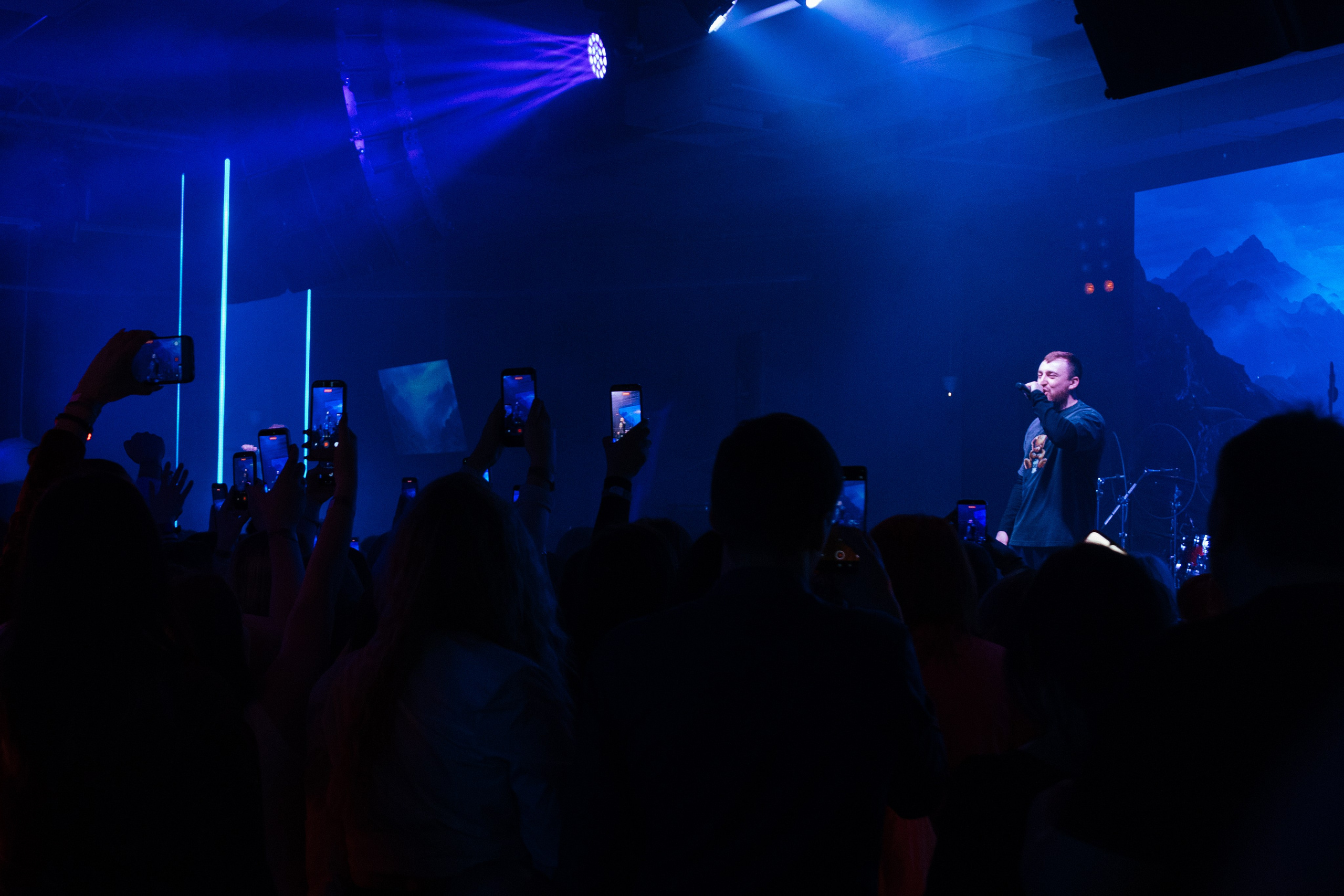 Султан Лагучев в Красноярске 05.03.2026. Фотограф Красноярск съемки лавстори, фотосессия в студии, портретная съемка, творческие фотосессии