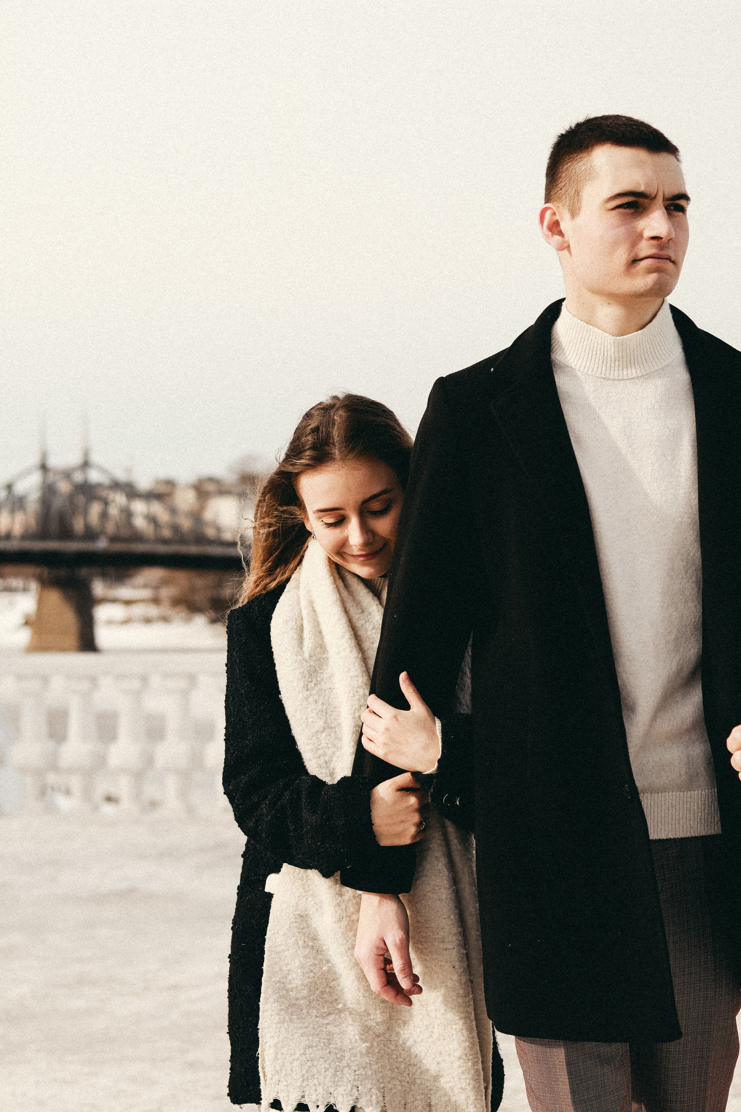 Парная фотосессия Елизавета & Николай на набережной в Москве. Индивидуальный, свадебный, и love-story фотограф в Москве