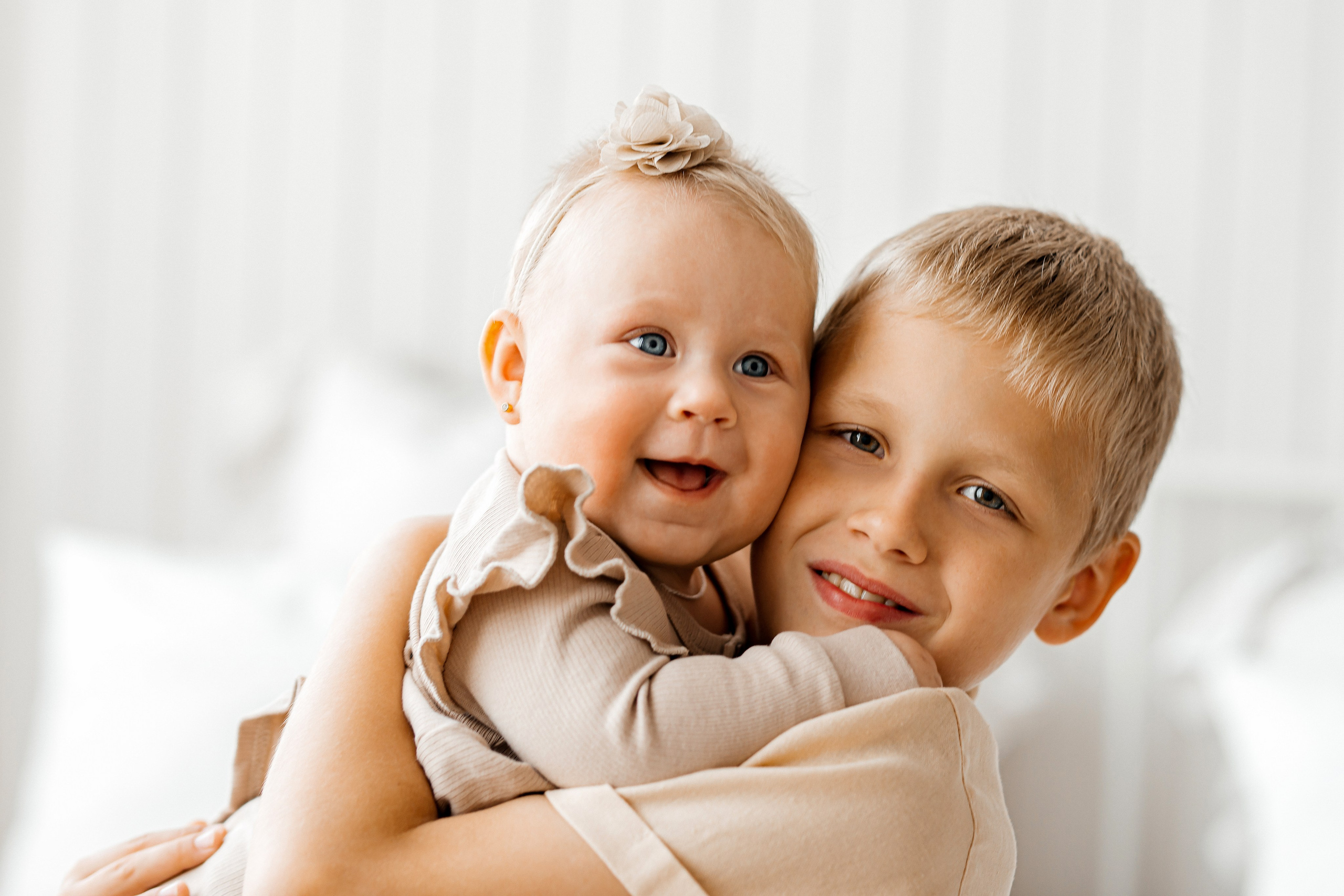 Лера, Арсений, Аврора. Фотограф Таинств Крещения и Венчания в г. Курске