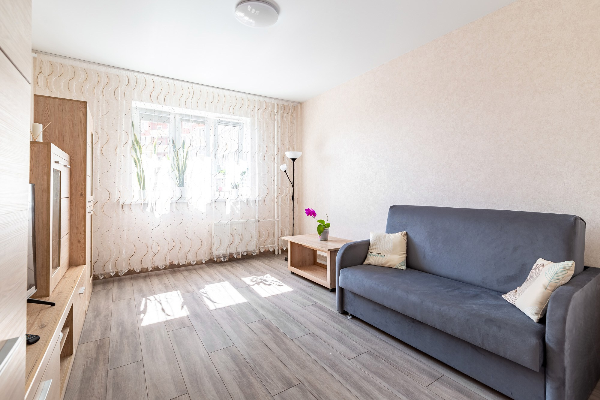 Домодедово. Квартира в теплых тонах на продажу. Интерьерный фотограф в Крыму