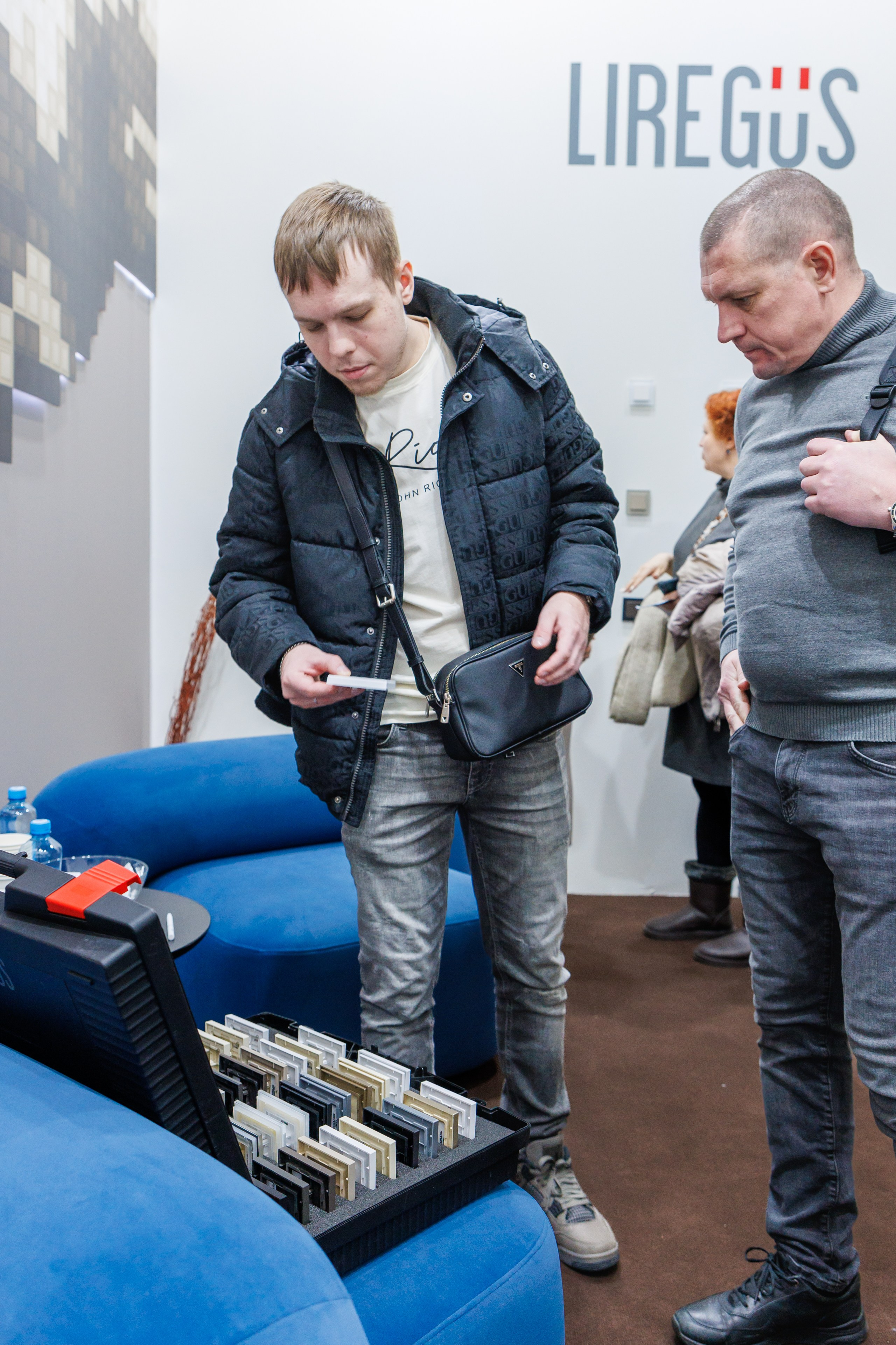 Фотосессия стенда в рамках выставки. Фотограф в Москве Дмитрий Емельянов