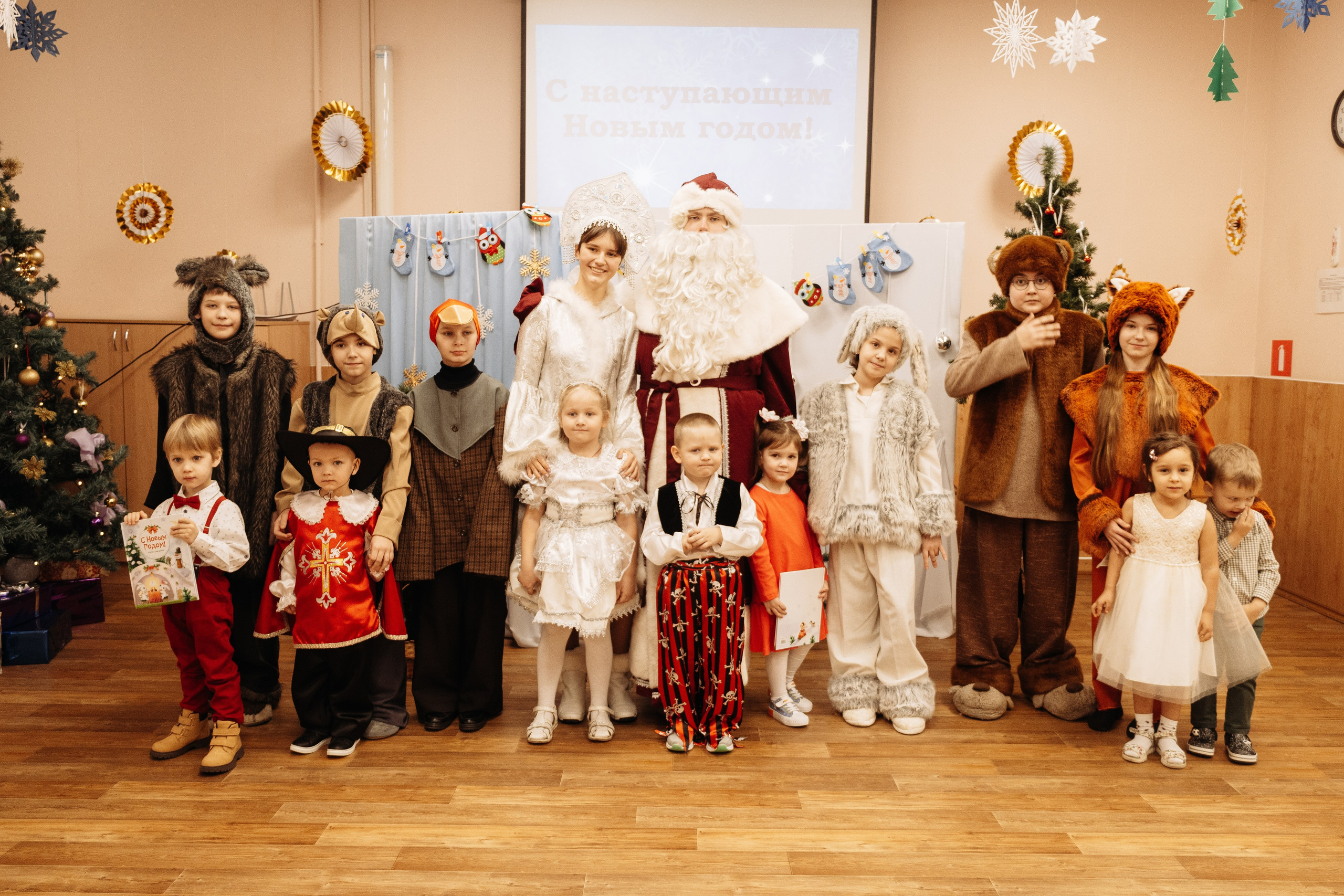 Новогодние Елки 2024 в ДЦ «Феникс». Семейный фотограф в Рязани и Рязанской области