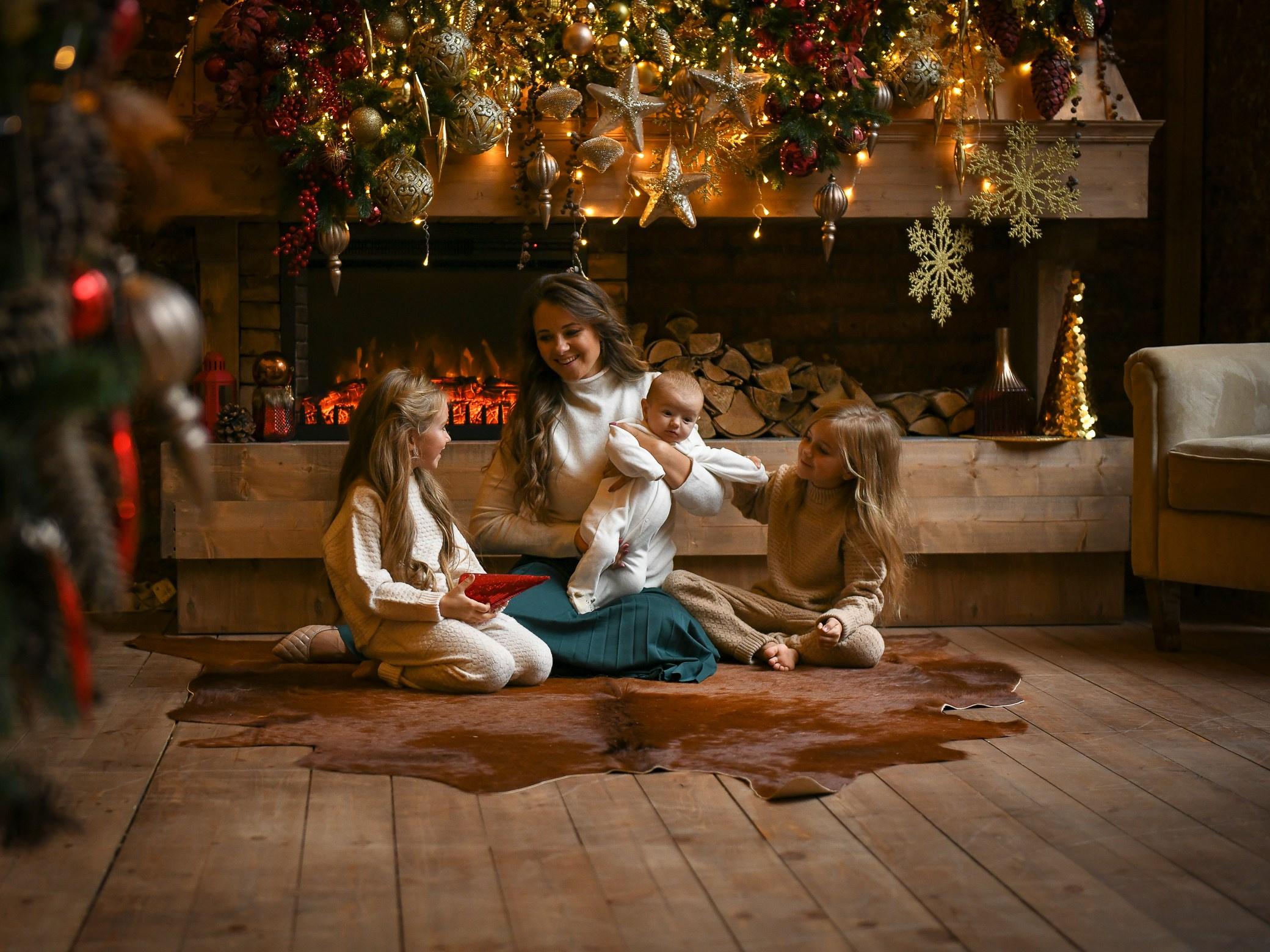 В ожидании Нового года. Студия Famous. Портретный и контент фотограф в Воронеже Елена Николайчик