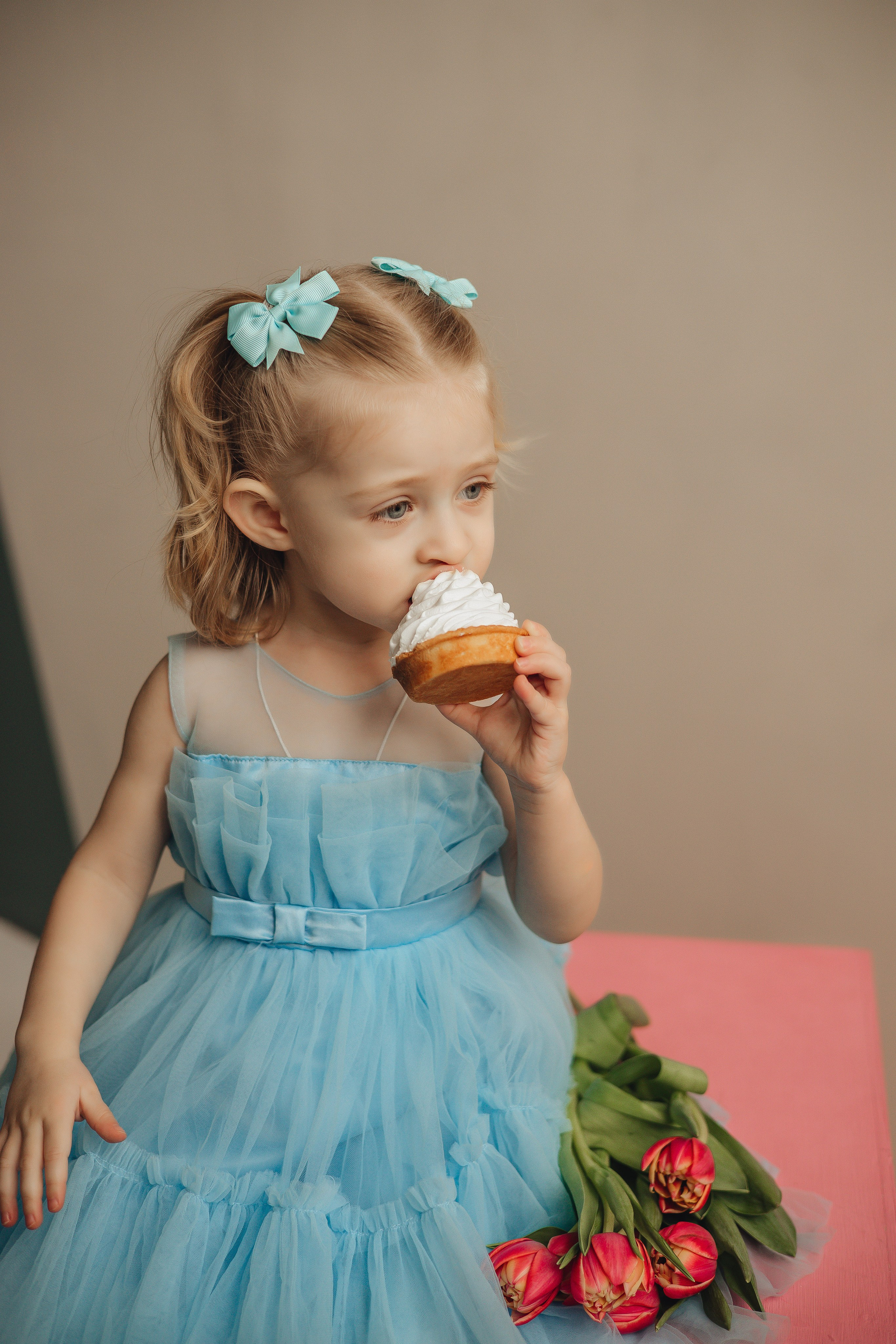 Вика ждет сестренку. Свадебный и семейный фотограф Пушкин Царское Село СПБ Питер Санкт-Петербург и Рязань Ольга Козлова