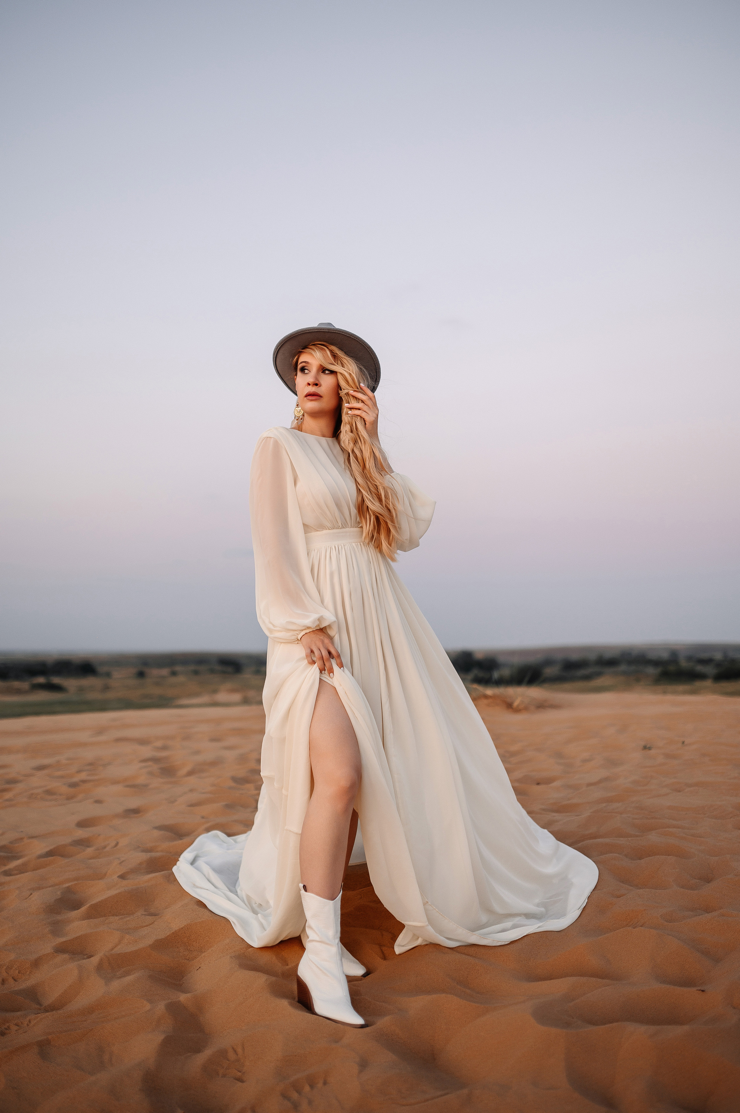 Фотосессия лав стори в пустыне