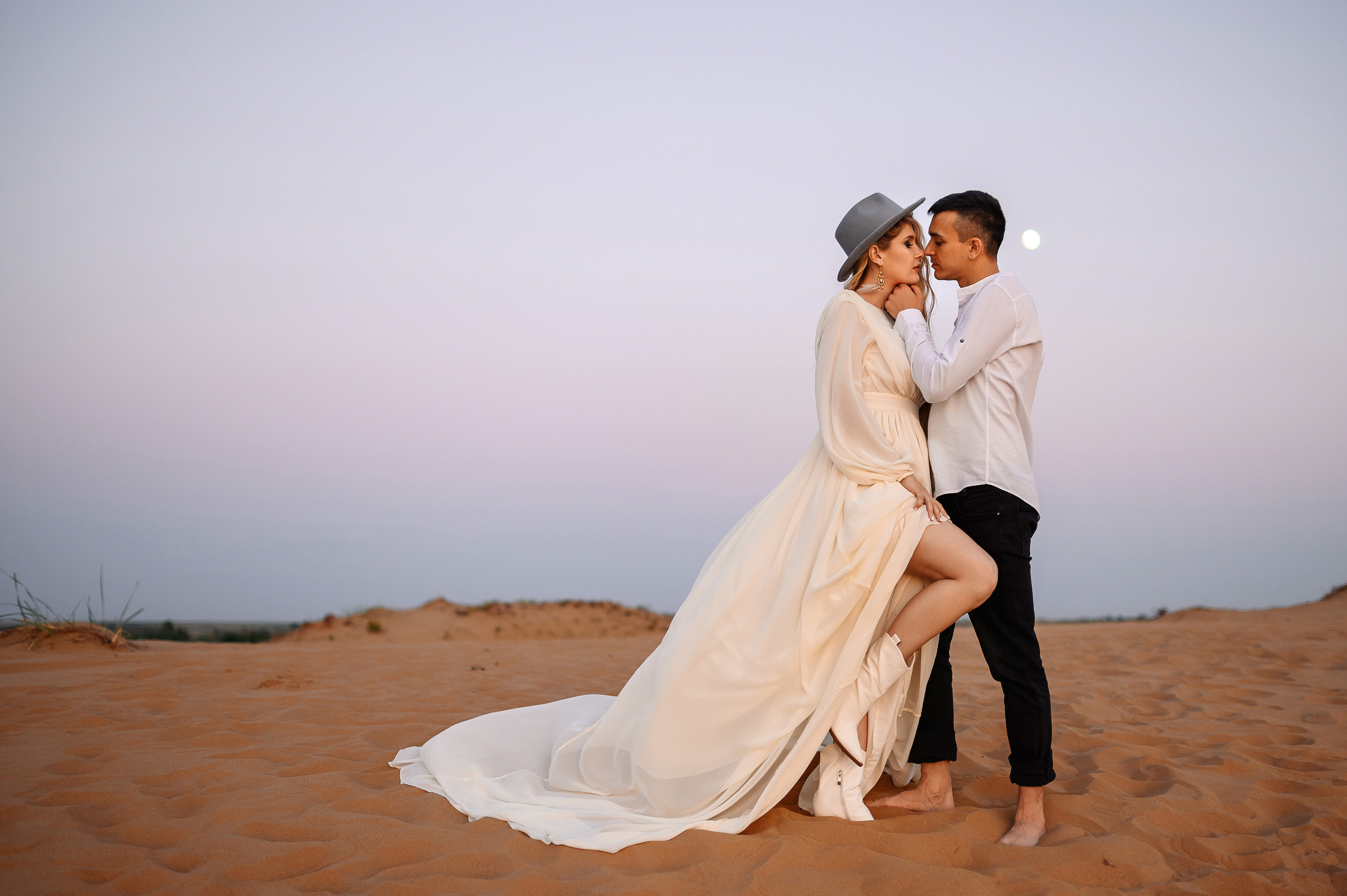 Фотосессия лав стори в пустыне