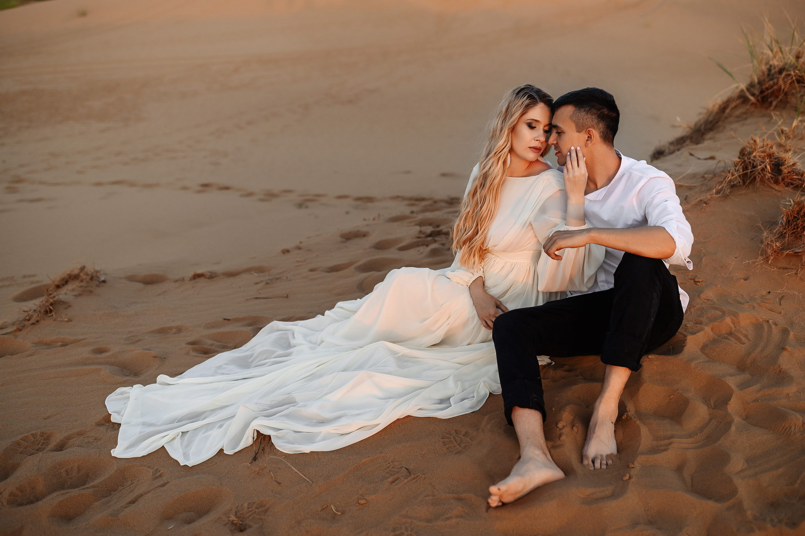 Фотосессия лав стори в пустыне