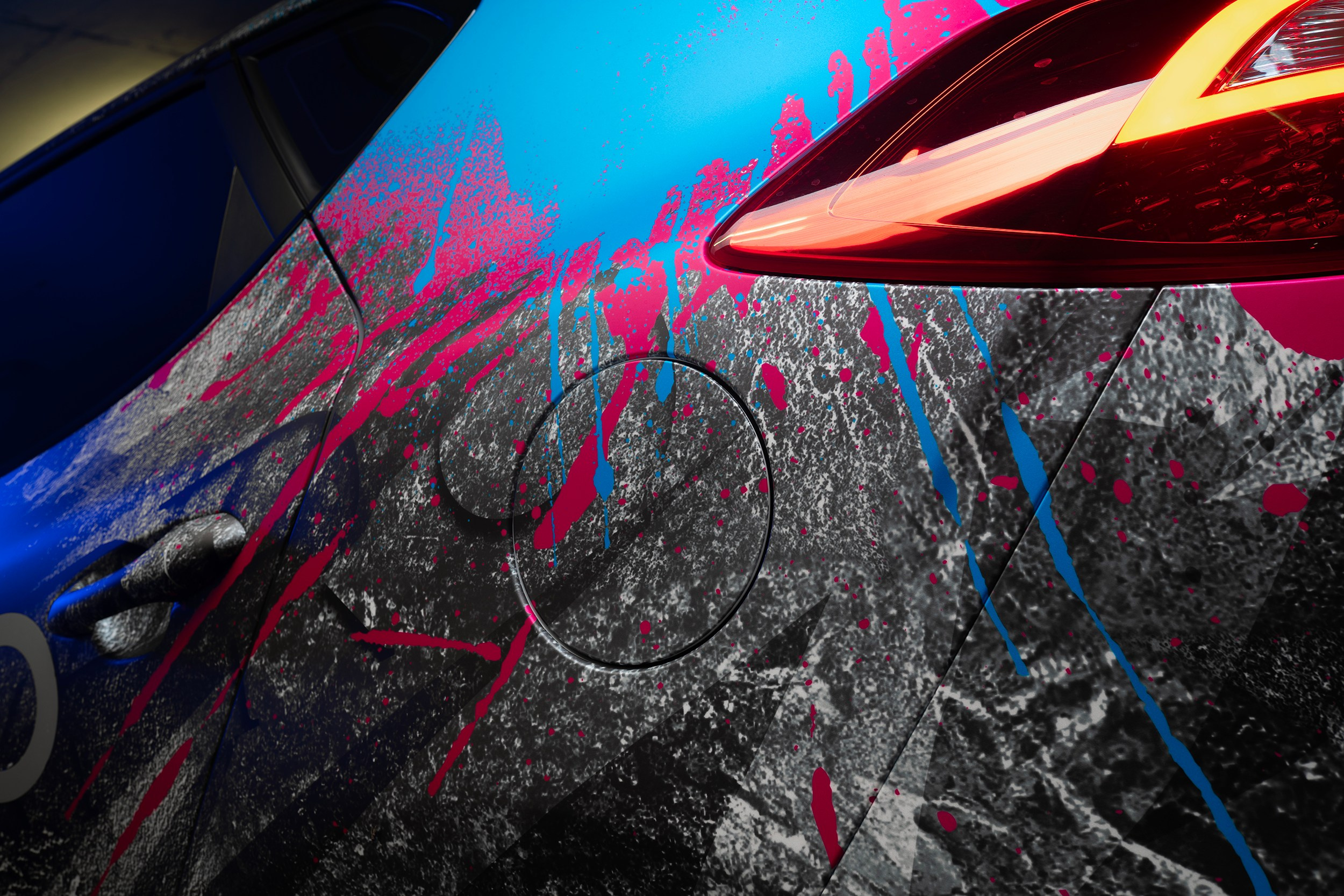 Винилография на Kia Ceed II. Студия дизайна и оклейки авто Barmaley Design