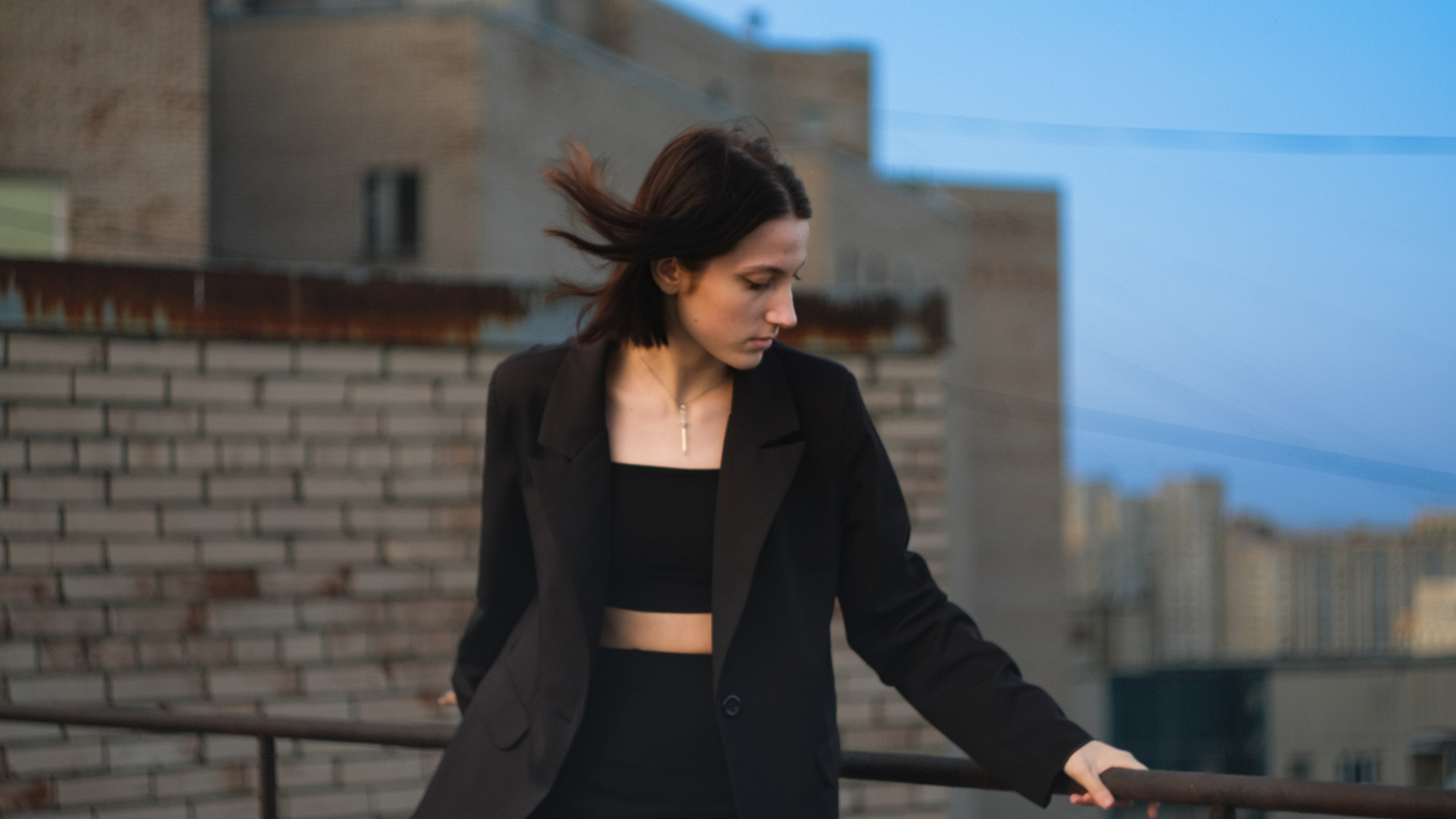 Фотосессия на крыше. Уличный портретный фотограф в Санкт Петербурге Кисель Андрей