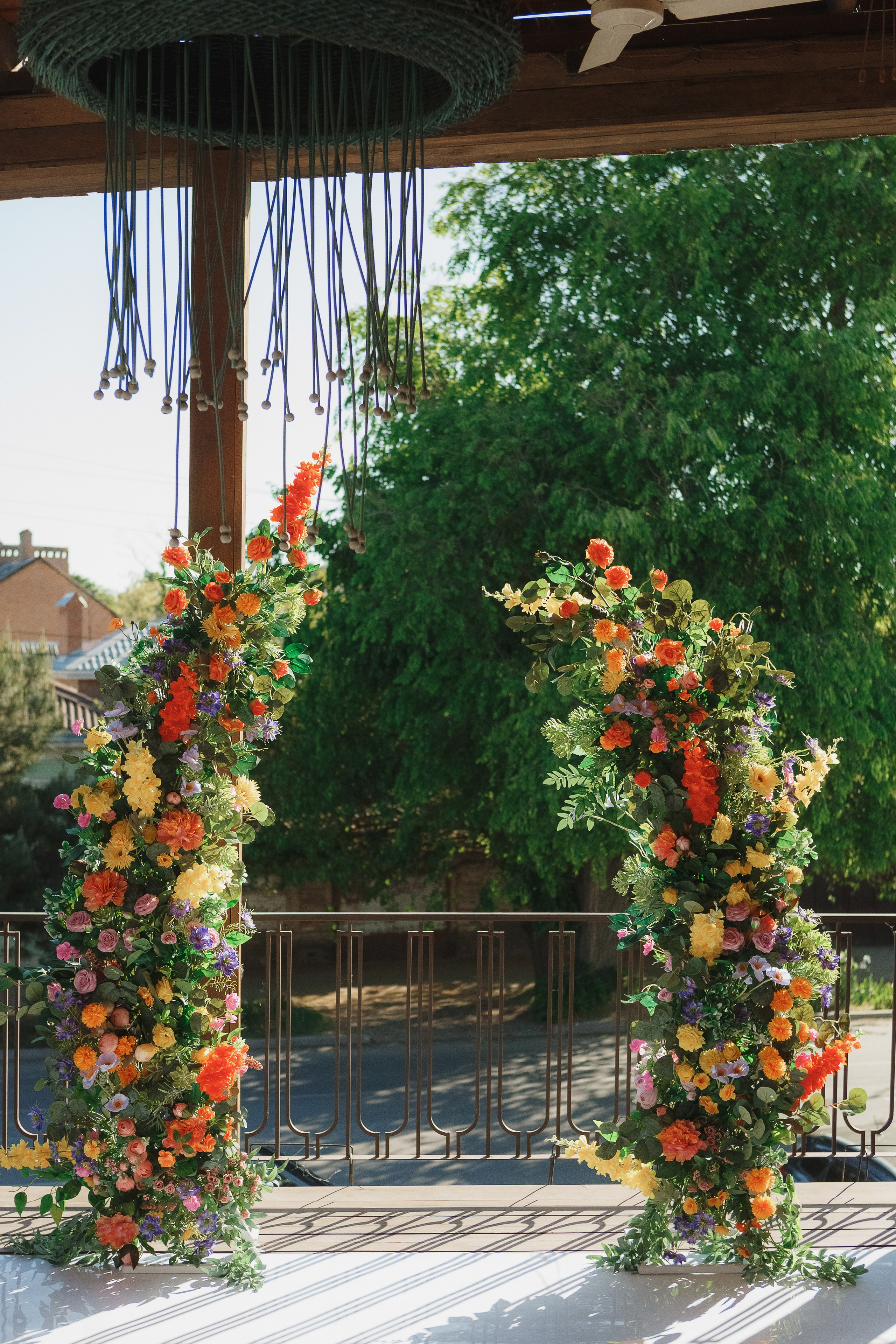 Свадебная фотосессия Михаила и Валерии на Чеховской набережной. Свадебный и семейный фотограф в Таганроге Бакарюк Антон