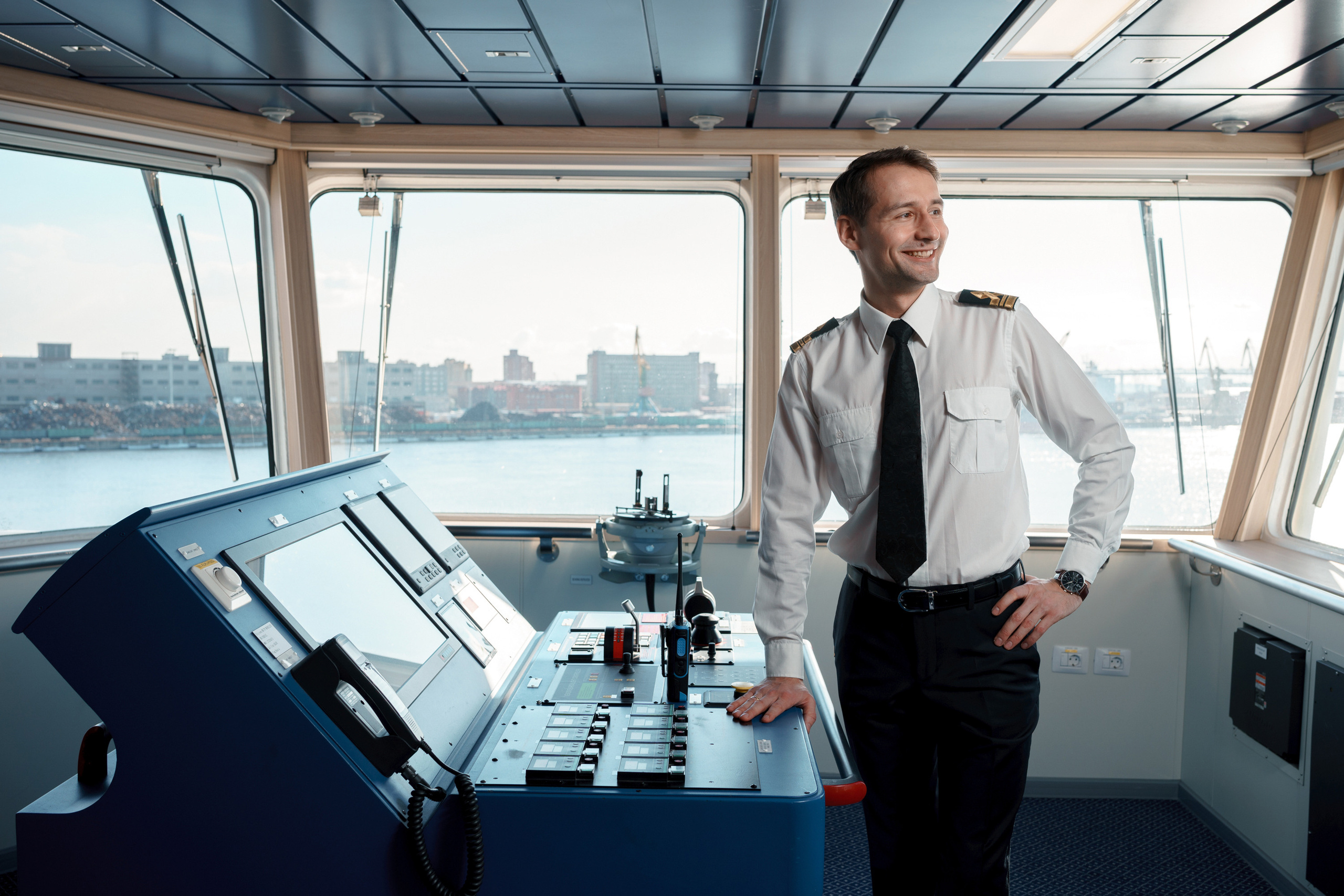 Судно Дмитрий Менделеев. Асхат Бардынов