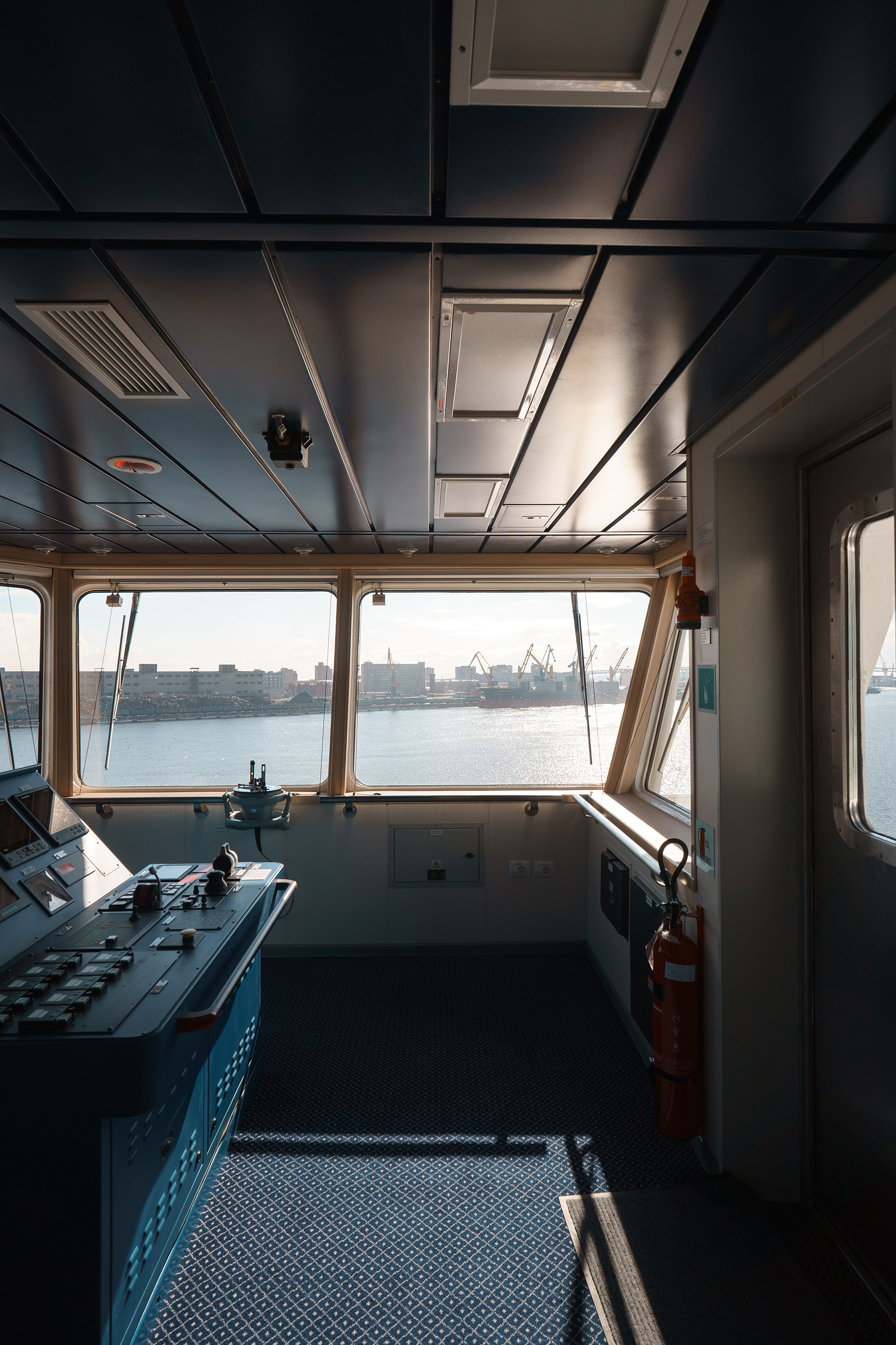 Судно Дмитрий Менделеев. Асхат Бардынов