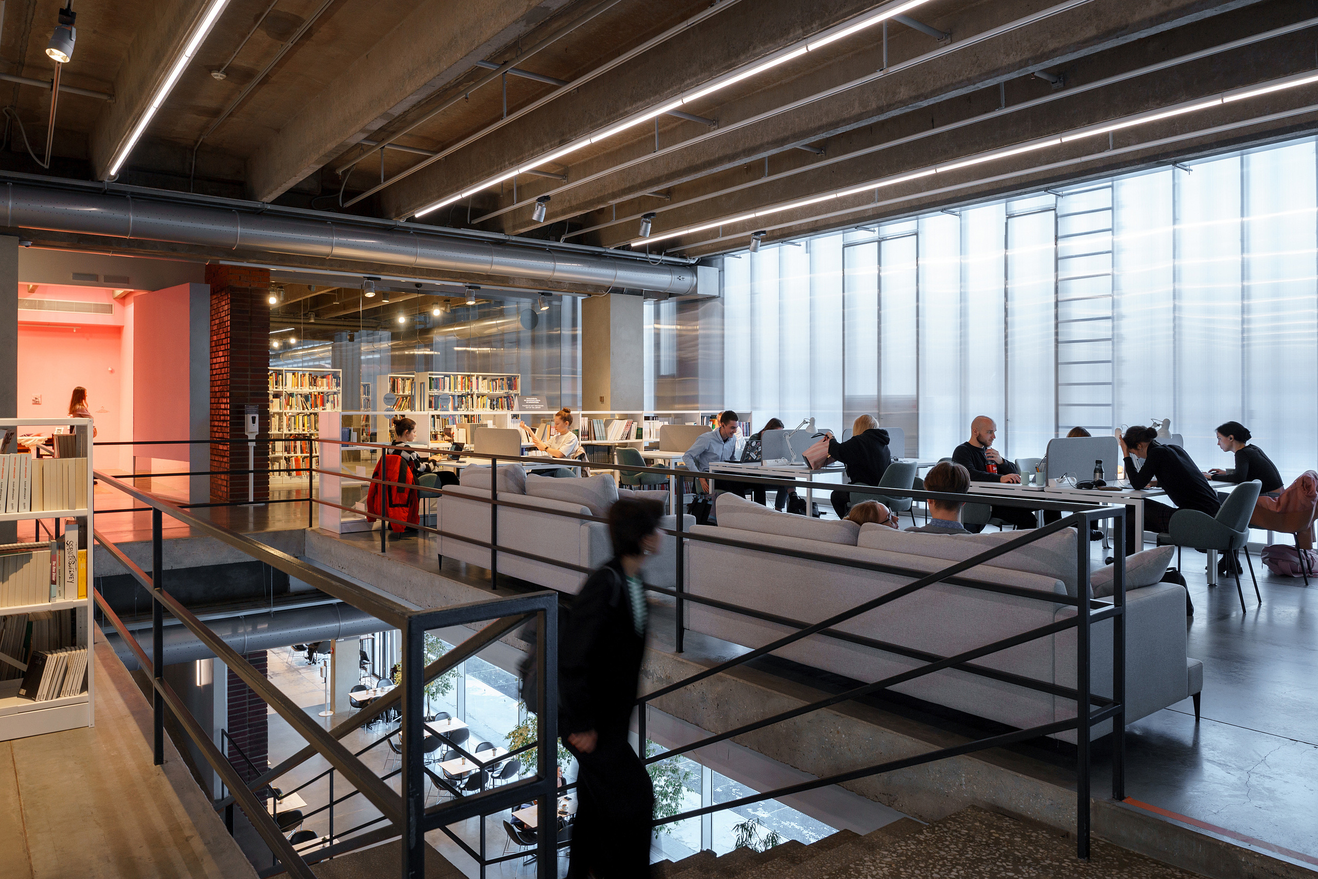 Музей современнного искусства Гараж. Асхат Бардынов