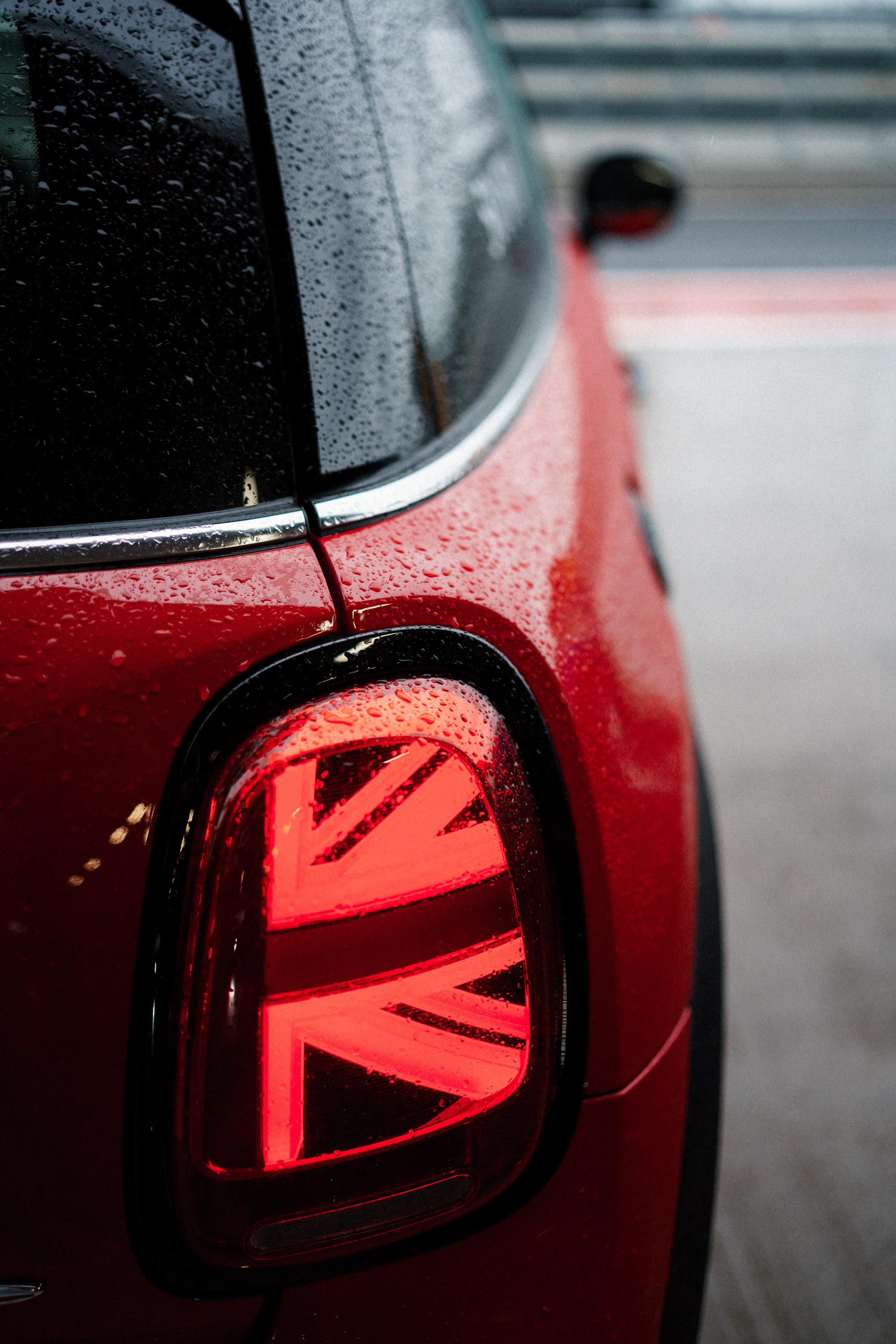 Бренд Mini на автодроме Игора-Драйв. Асхат Бардынов