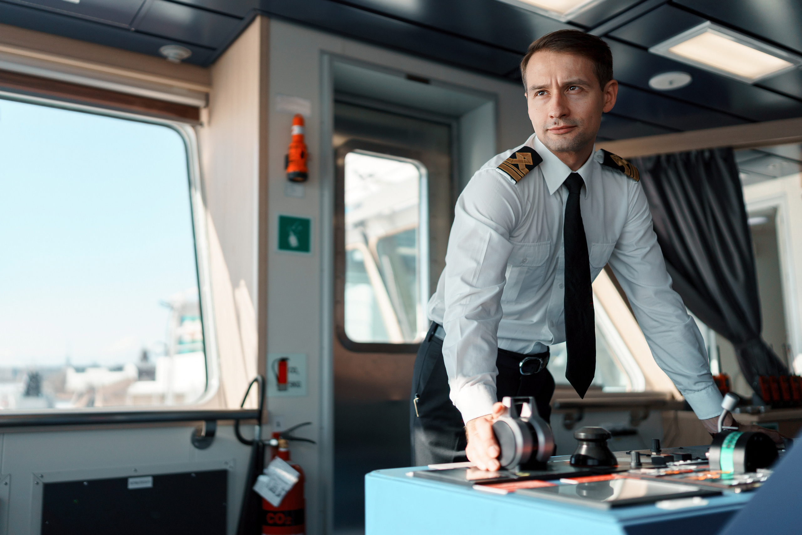 Судно Дмитрий Менделеев. Асхат Бардынов