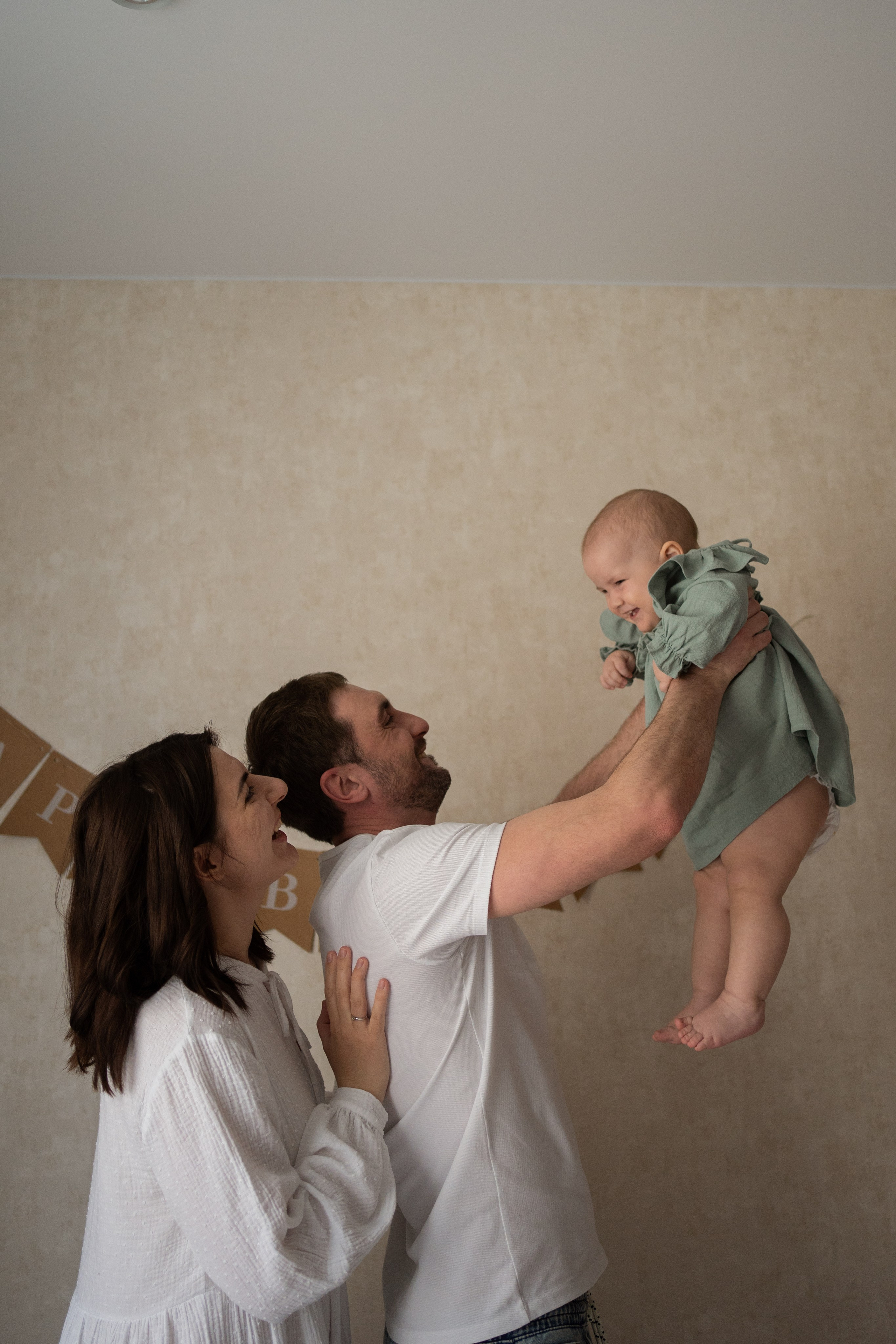 Домашняя фотосессия. Годик Еве. Фотограф грудного вскармливания в Москве Екатерина