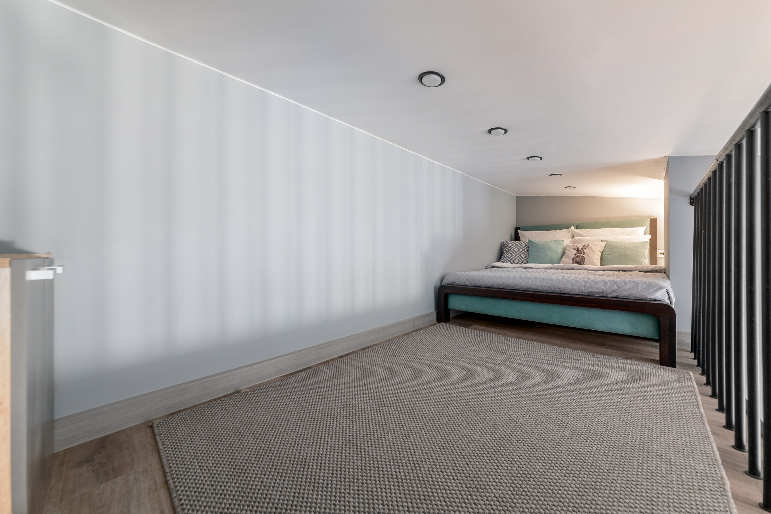 Студия, Полтавская ул