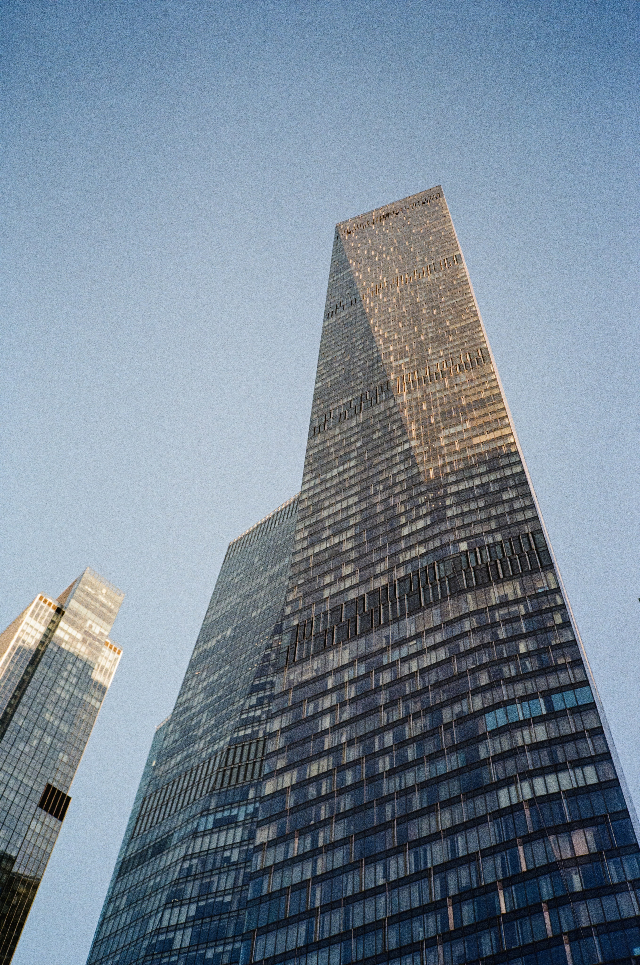 Москва Сити — 19 января 2025 года / Konica Big Mini (black) / Fujifilm C200