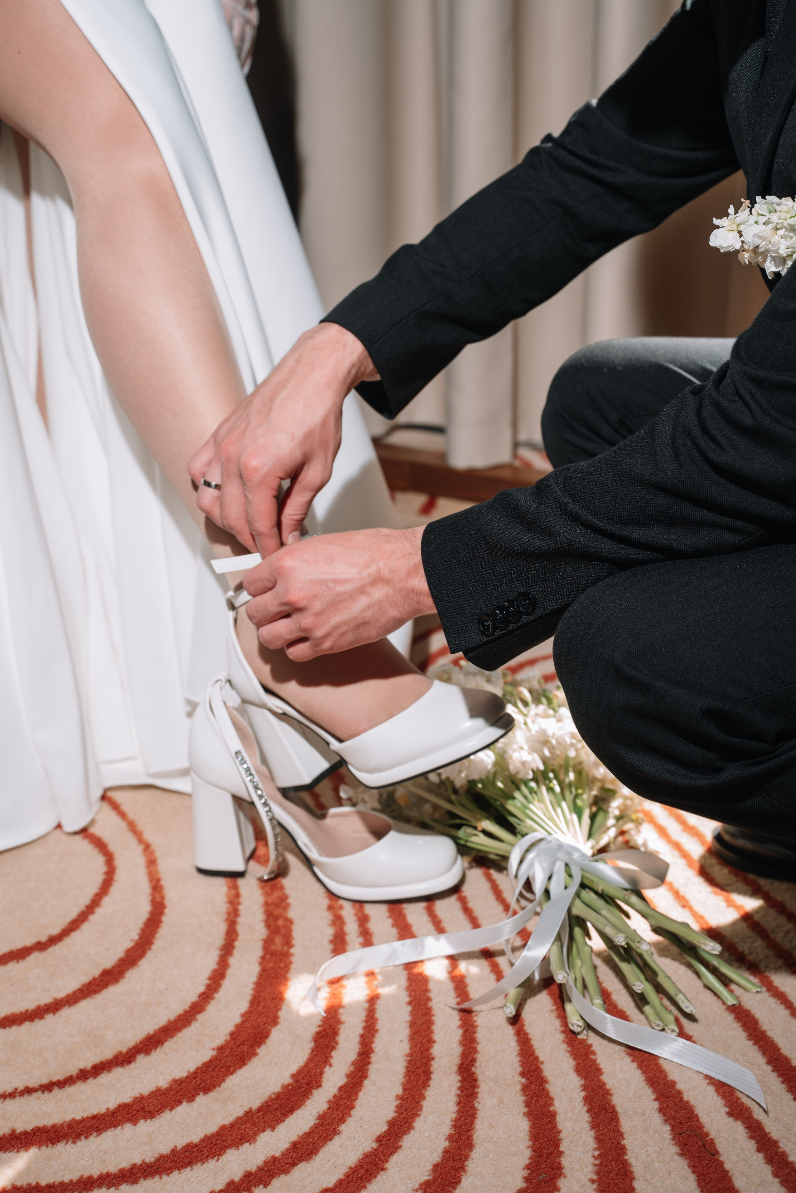 Свадебное портфолио. Дипломированный фотограф в Новосибирске. Фотографирую свадьбы, репортажи, индивидуальные фотосессии, lovestory(семейные)