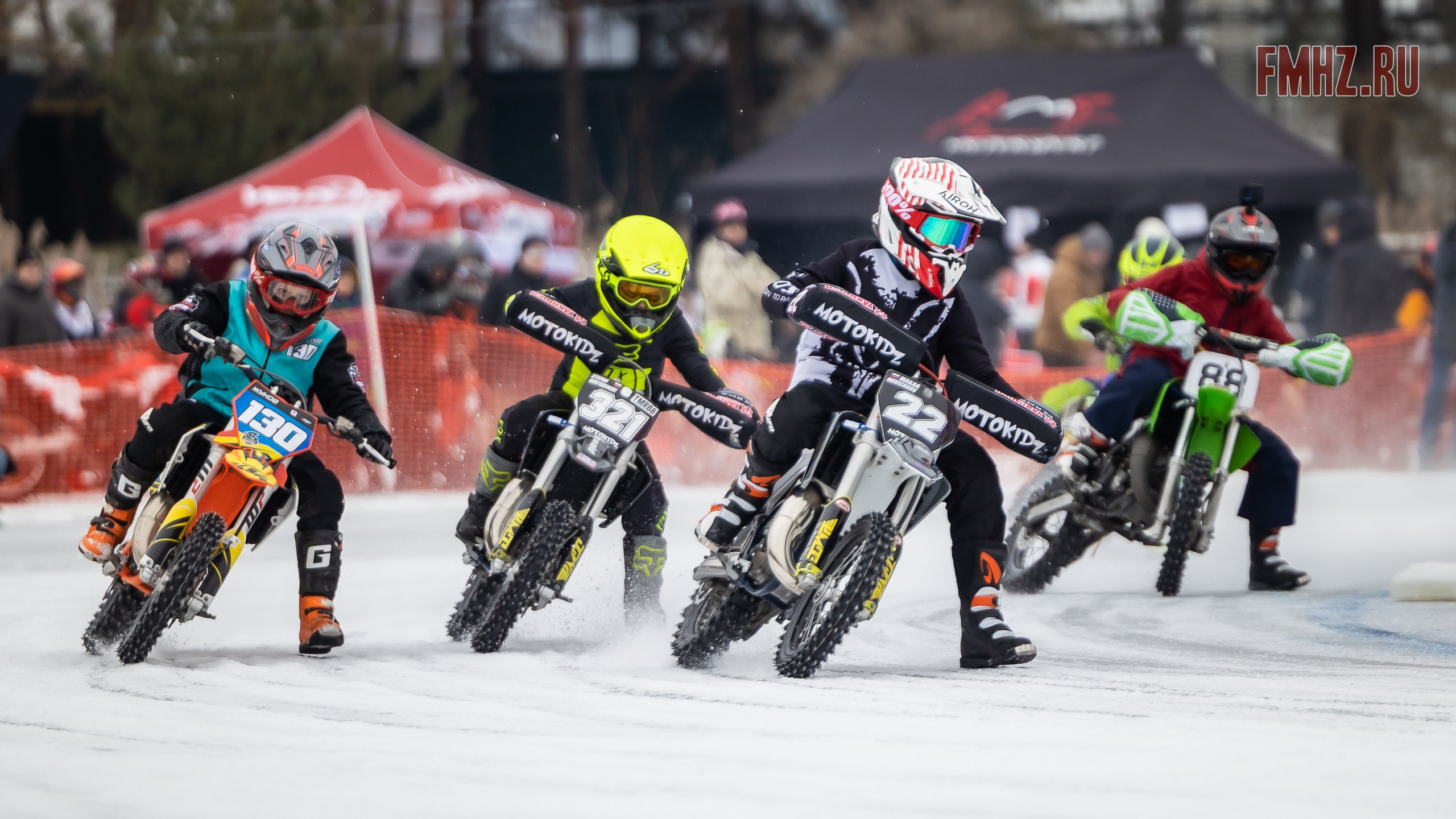 Первый этап Кубка МФР по мотокроссу на льду Большого Крылатского пруда в Москве. 8 февраля 2025 г. Фотограф Владимир Охрименко