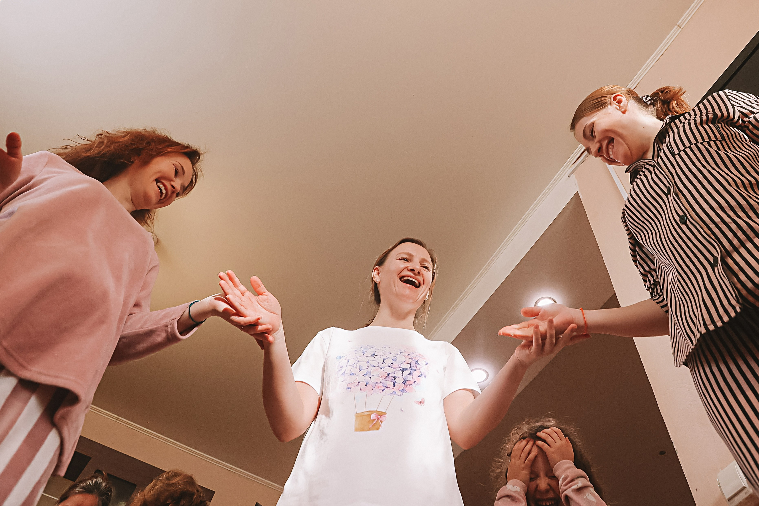 Большая семья репортаж. Семейный фотограф Тюмень, фотограф на роды Салмина Мария