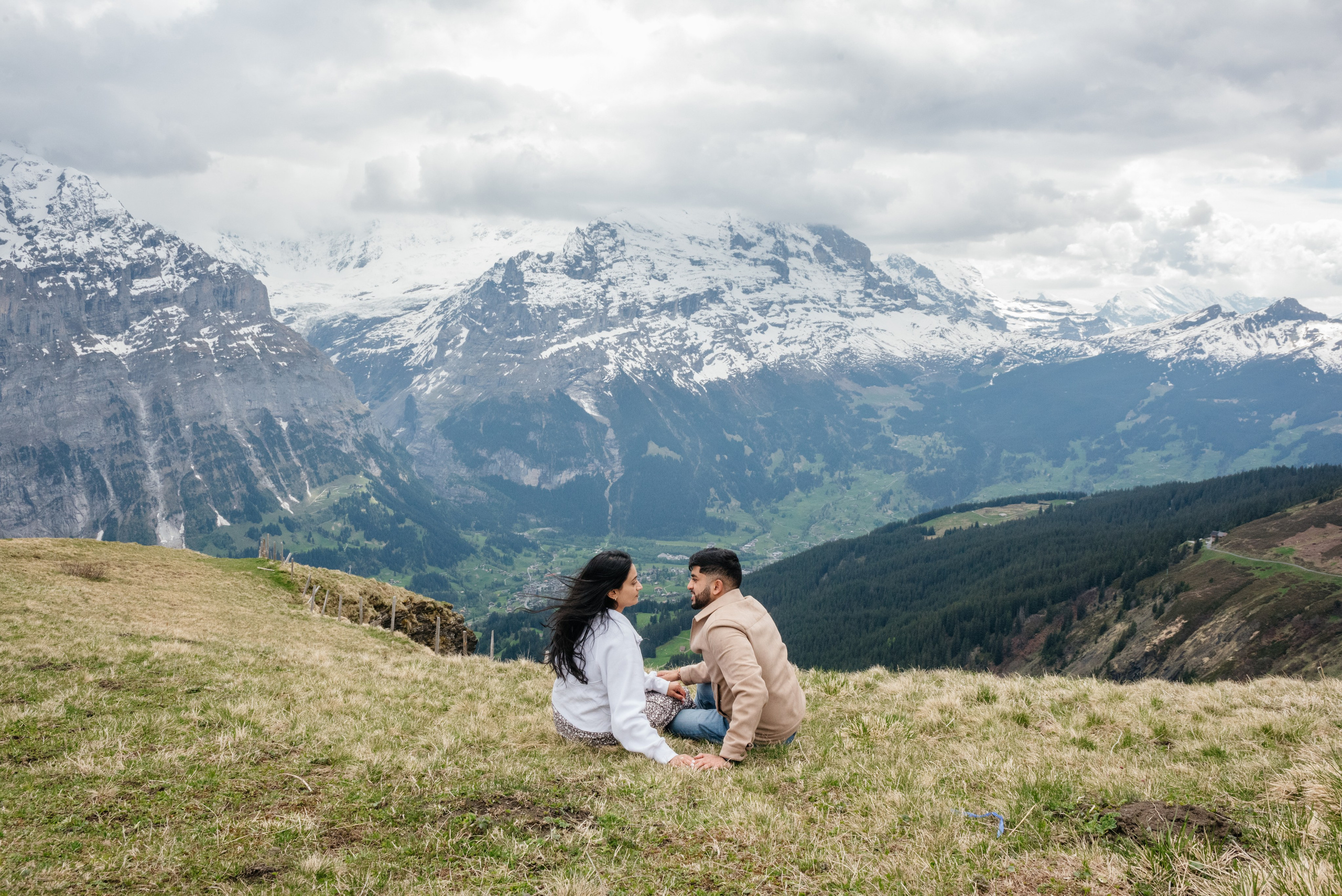 Bijal & Nihar (Grindelwald). Photographer in Interlaken area