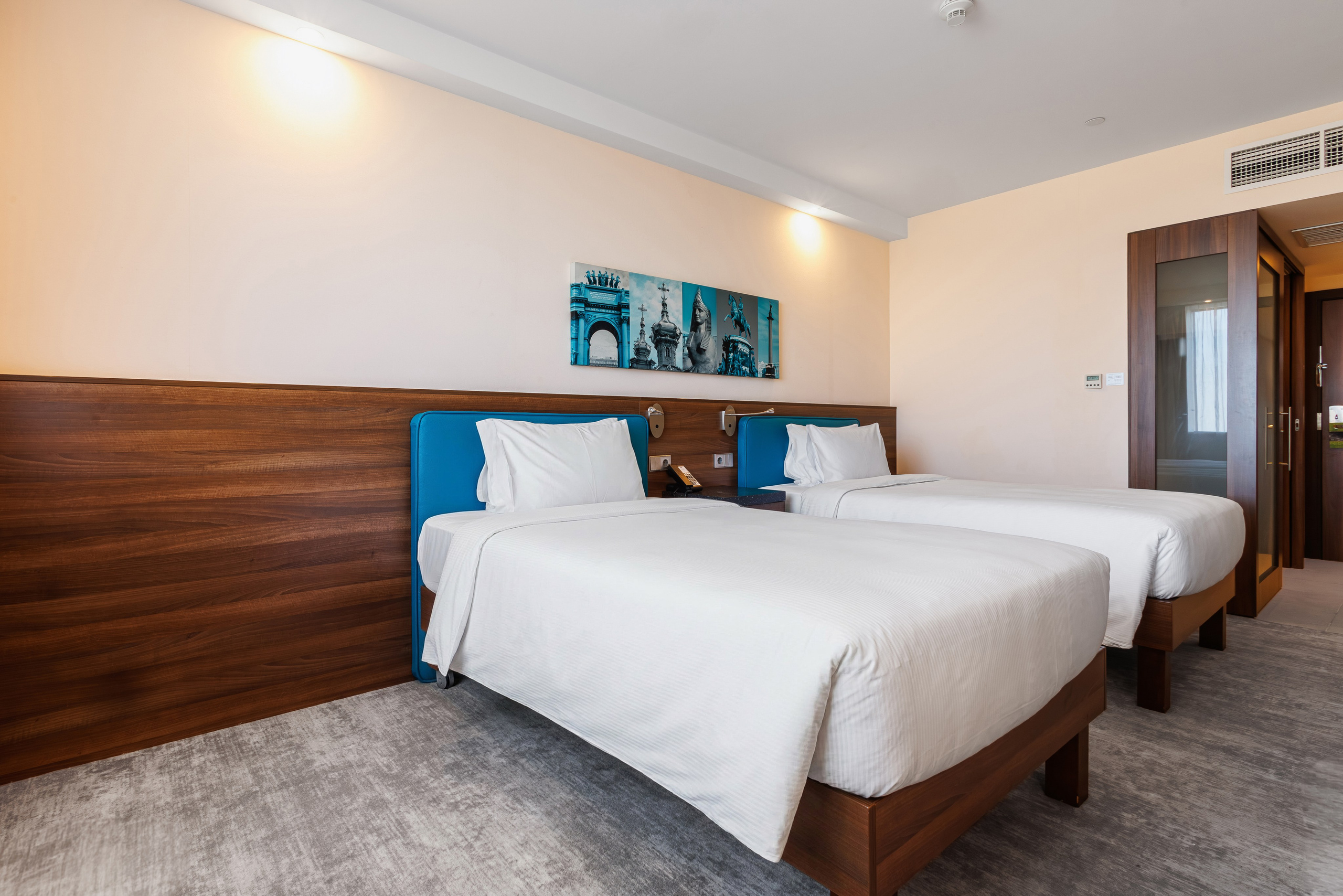 Hampton by Hilton Saint Petersburg ExpoForum 3*. Коммерческий фотограф в Санкт-Петербурге | Фуд, интерьерная и рекламная съемка | Влад Жолудев