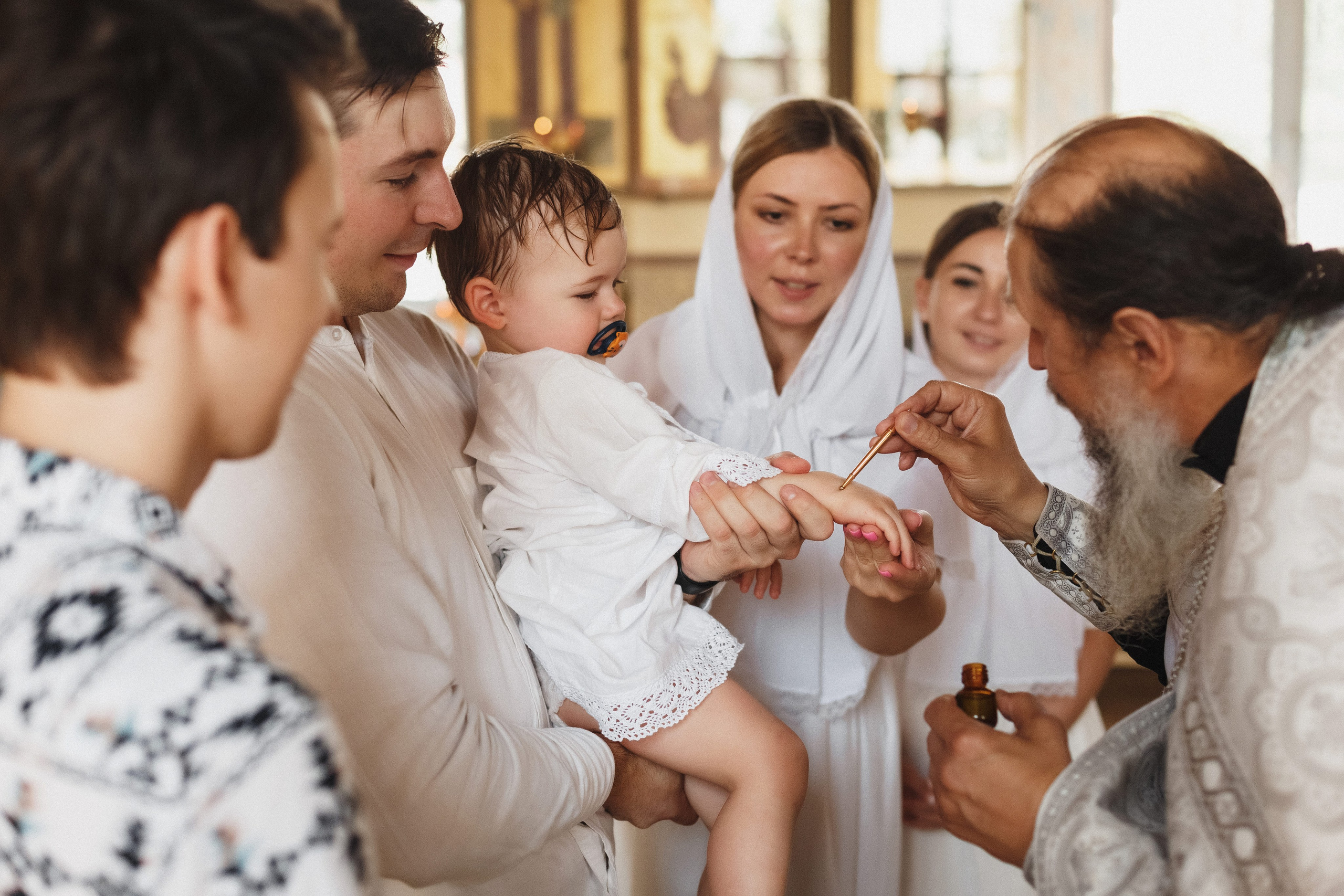Фотосъёмка крещения Ильи в Никольской церкви Таганрога. Свадебный и семейный фотограф в Таганроге Бакарюк Антон