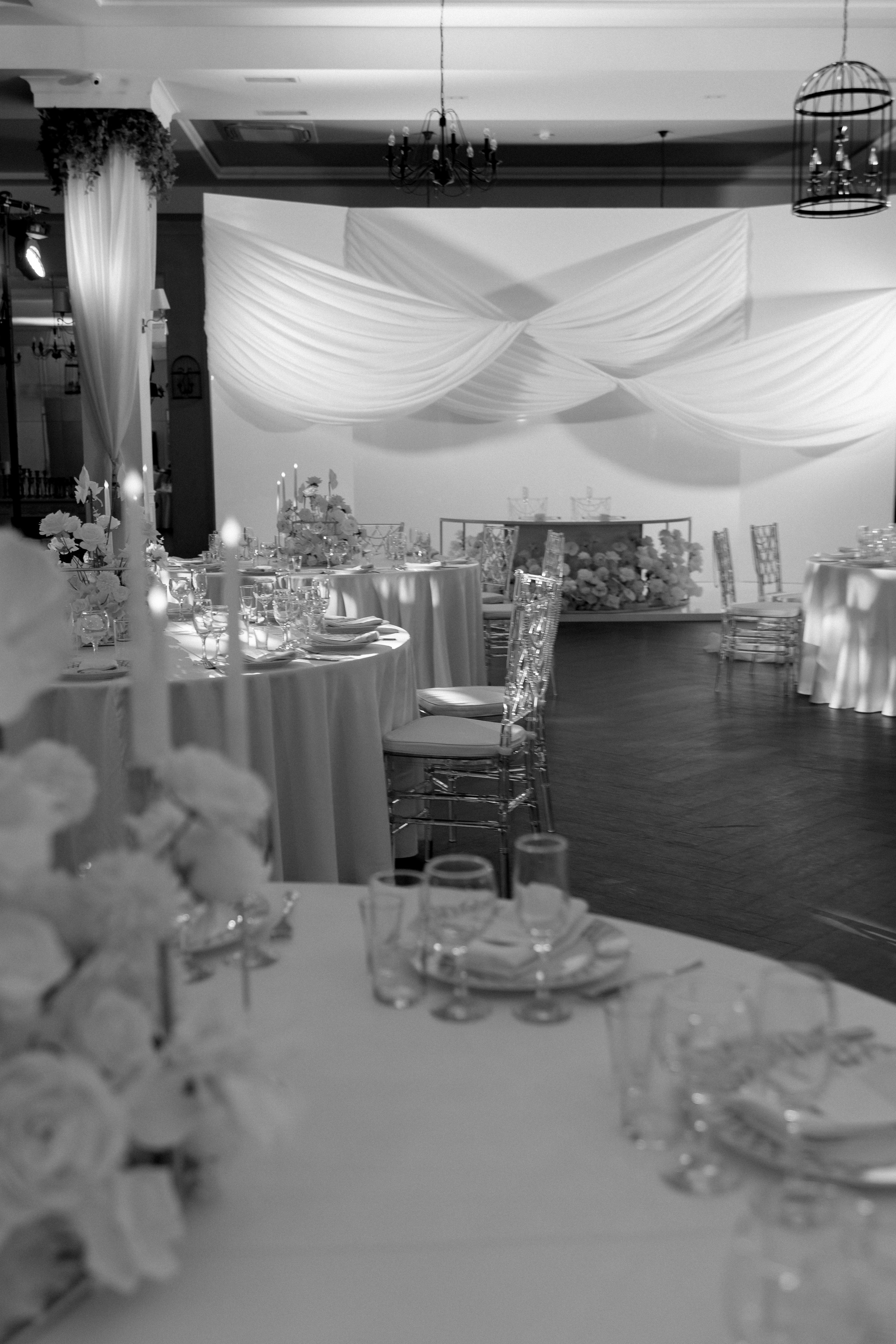 СВАДЕБНАЯ СЬЕМКА СБОРОВ В ОТЕЛЕ И ВЫЕЗД НА ЦЕРЕМОНИЮ (СНЯТО В СИБИРЕ В НИЖНЕВАРТОВСКЕ). Профессиональный фотограф, Санкт-Петербург — Виктория Богомолова