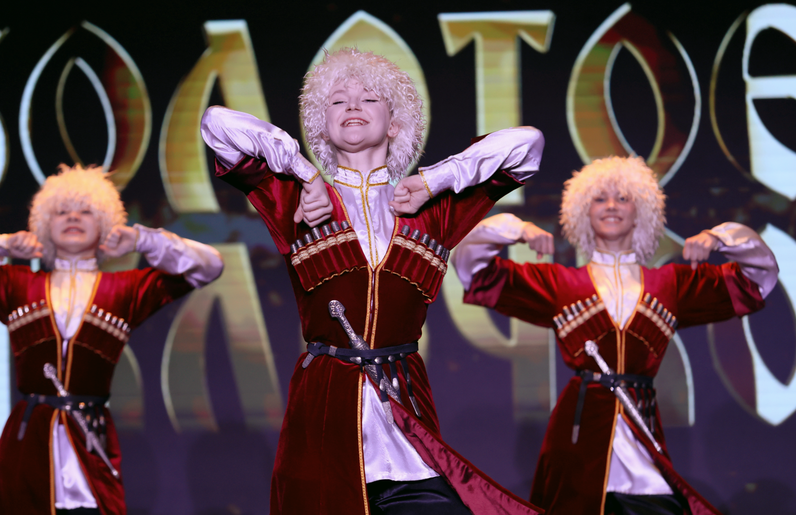 7 марта, часть 1, г. Нефтеюганск. Золотое яблочко