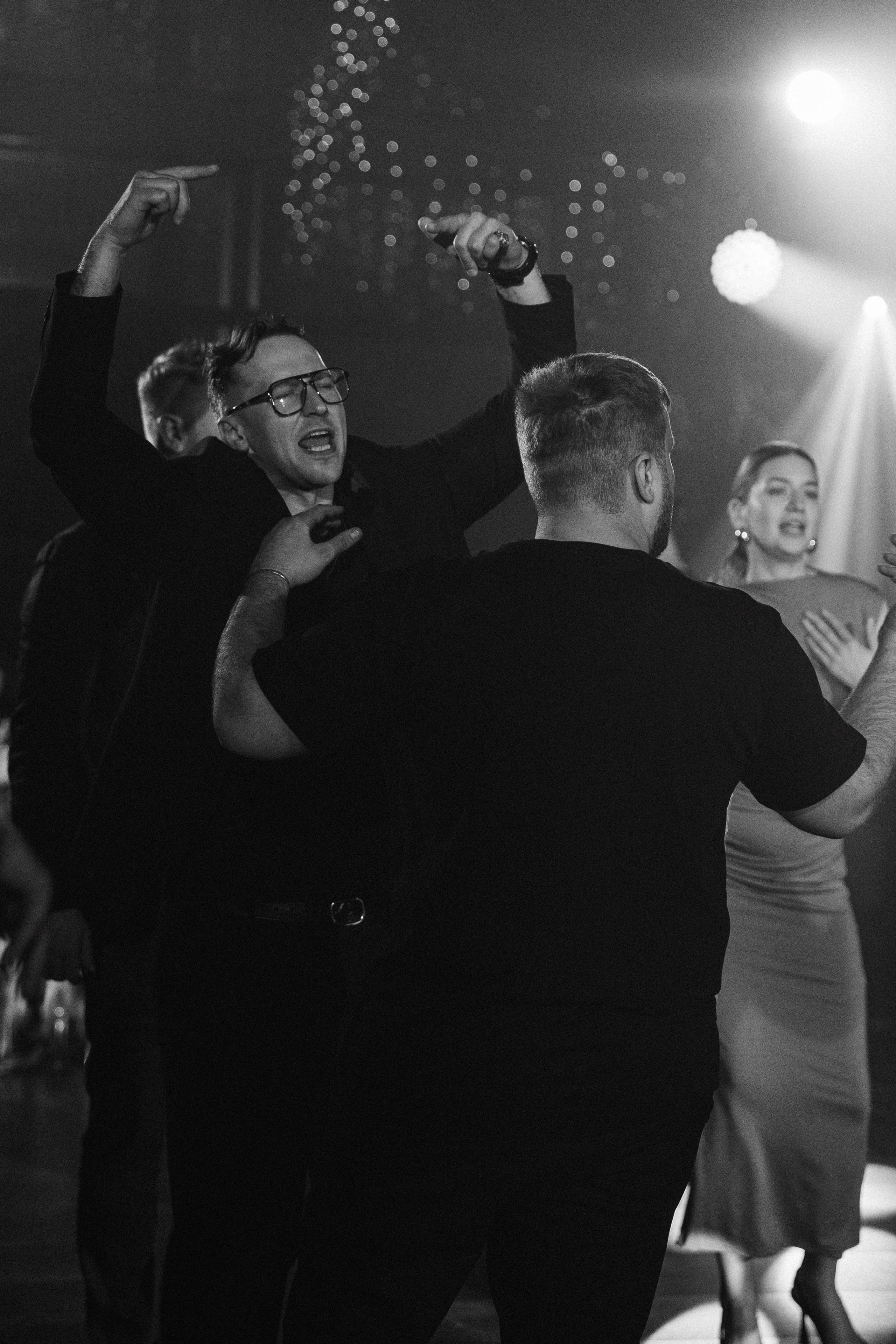 ЛЕС Event House выездная регистрация и свадебный банкет на площадке ЛЕС. Свадебный фотограф Москва