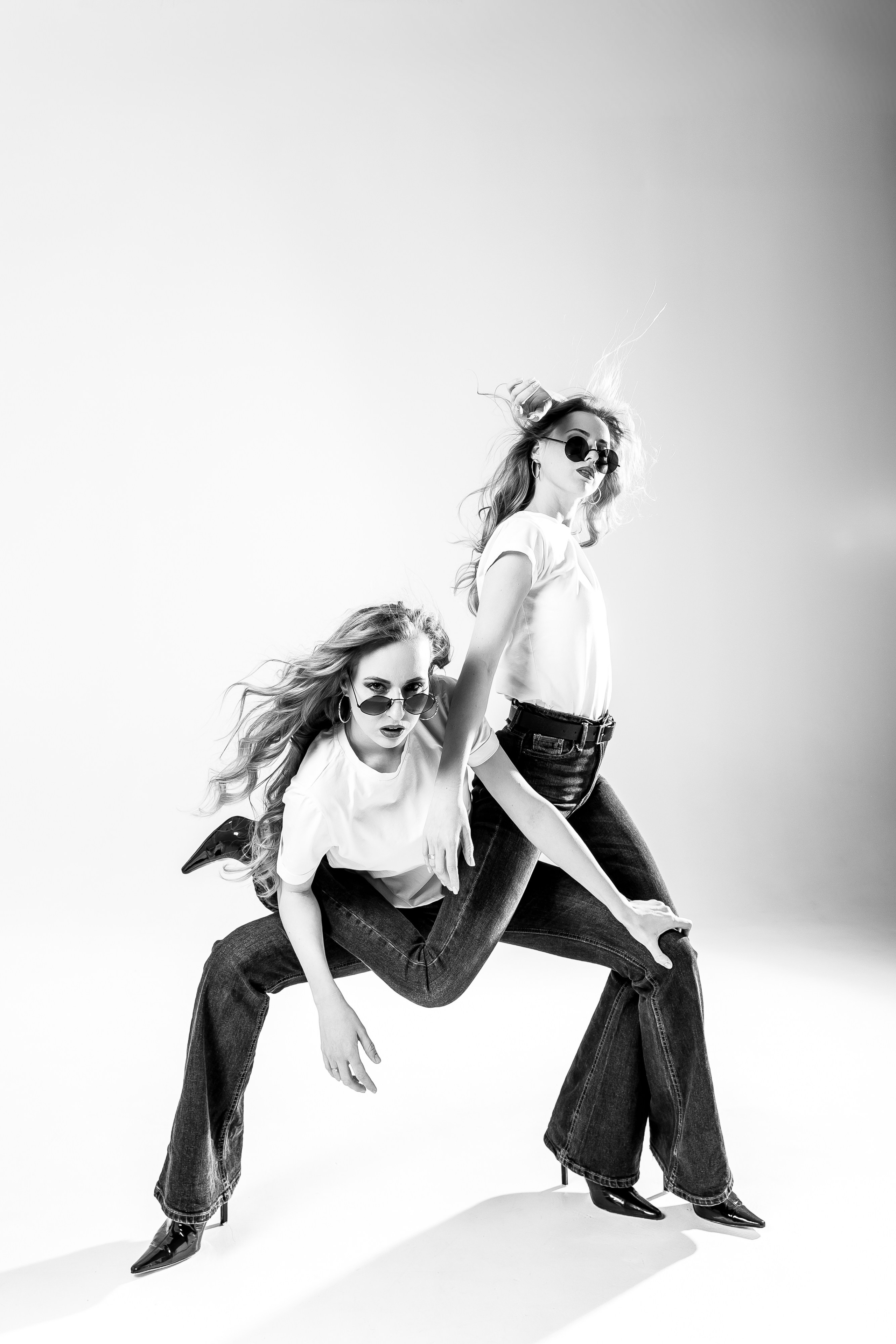 Вика и Настя