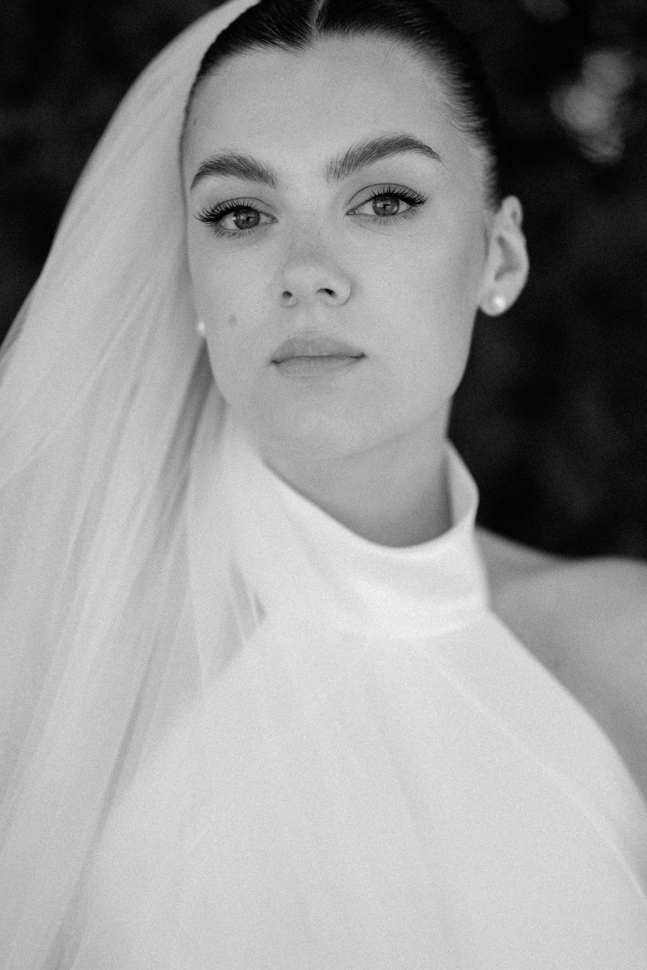 Wedding day in VERSAL PARK. Wedding PHOTOGRAPHER Andrew Vnukov