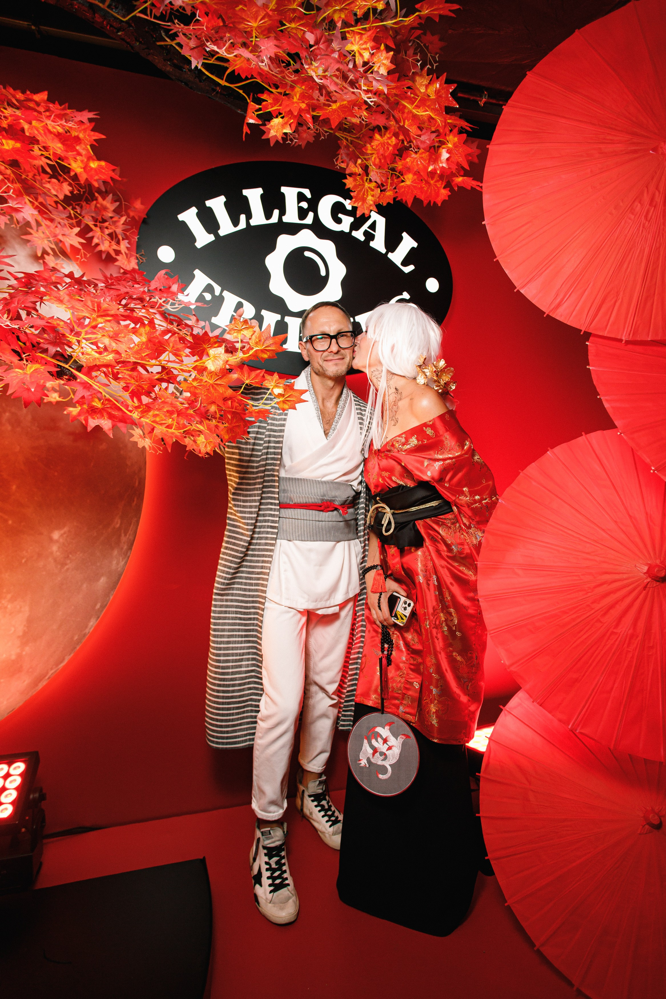 ILLEGAL FRIENDS | ASIA. СВОИ. ФОТООТЧЕТЫ-СОБЫТИЯ-МЕСТА