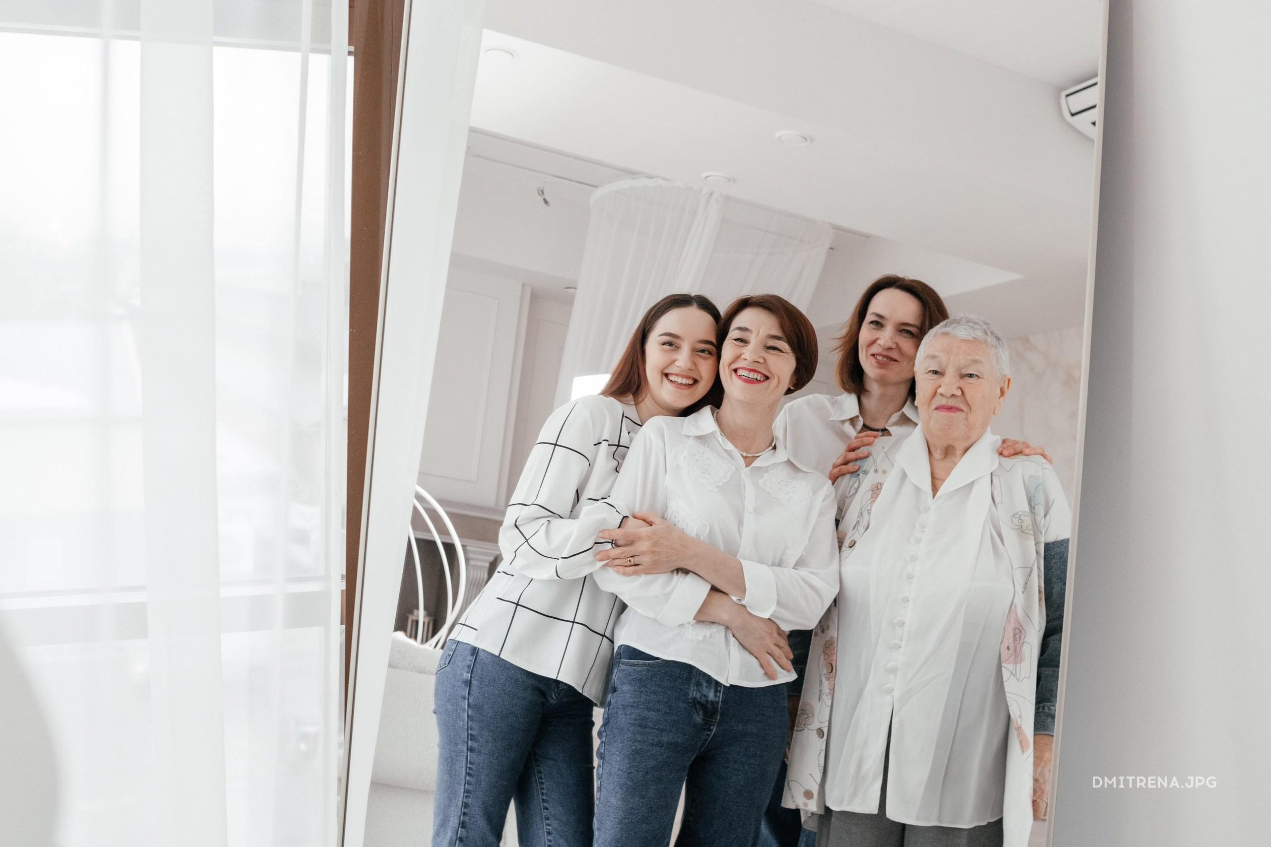 4 женщины. 3 поколения. Фотограф Елена Балакина (Челябинск)