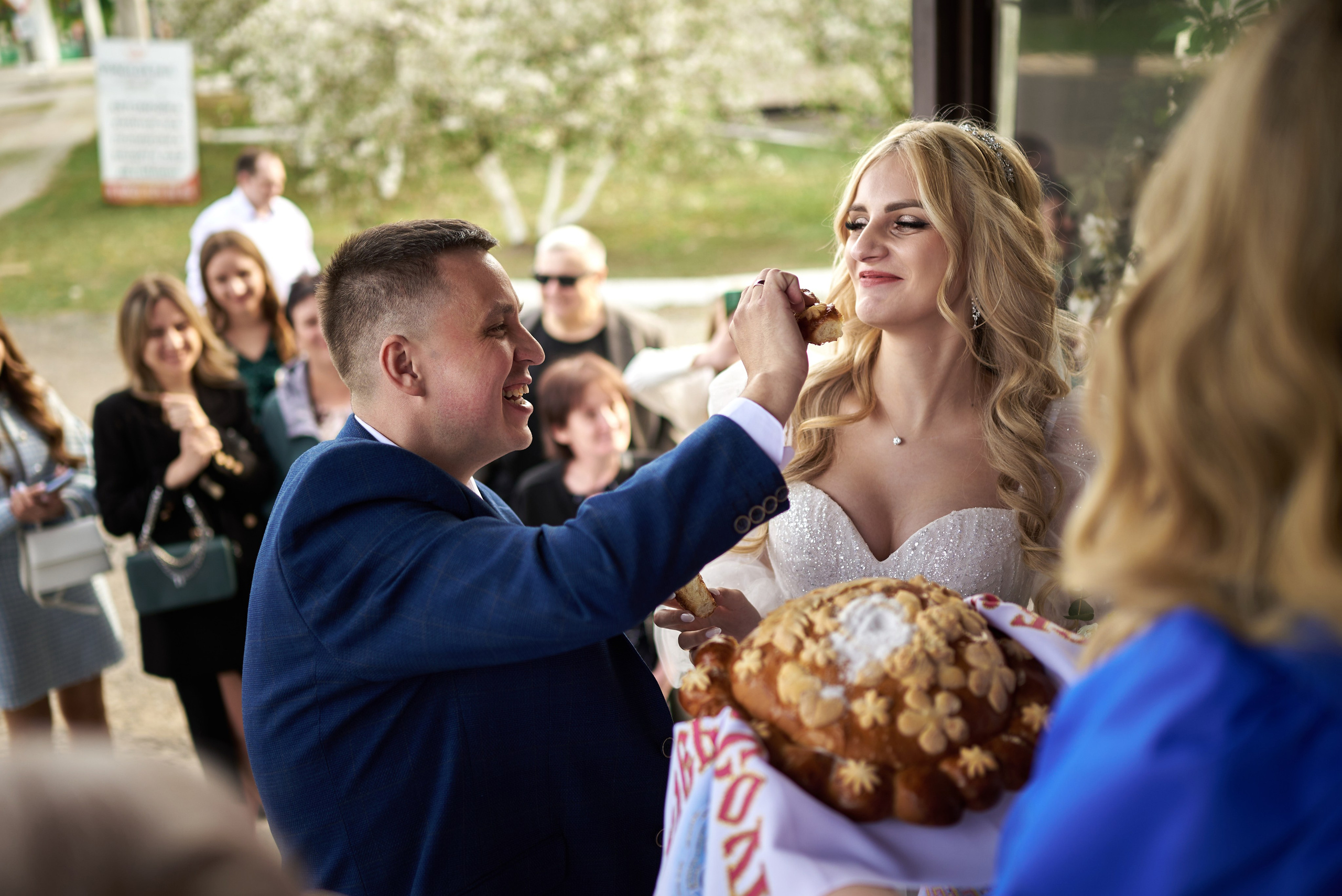 Фотограф Старый Оскол, Губкин. Свадебная фотосессия, доступная цена. Профессиональный фотограф Старый Оскол, Губкин — свадьба, венчание, крещение, юбилей и день рождения